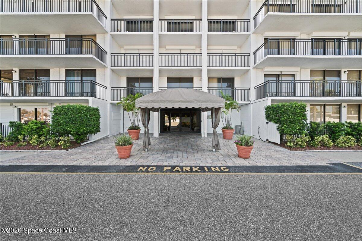 2100 N Atlantic Avenue 303