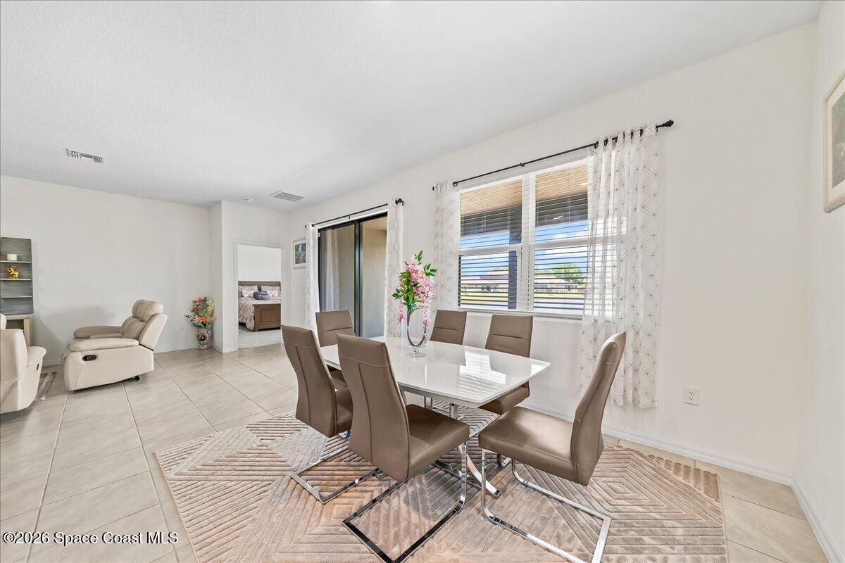 2193 Capital Drive SE