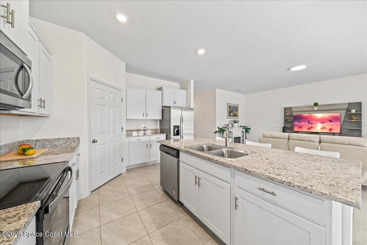 2193 Capital Drive SE