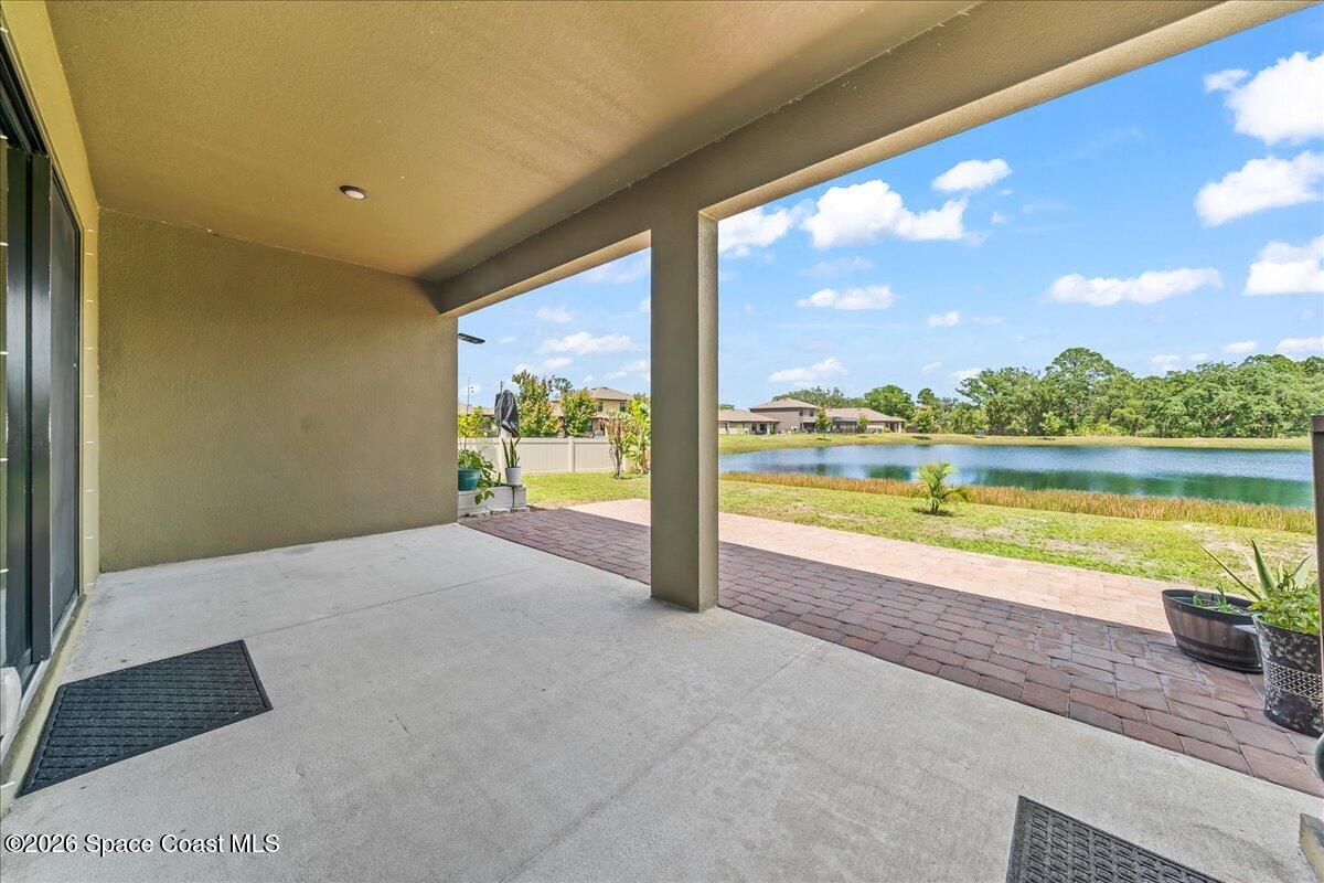 2193 Capital Drive SE