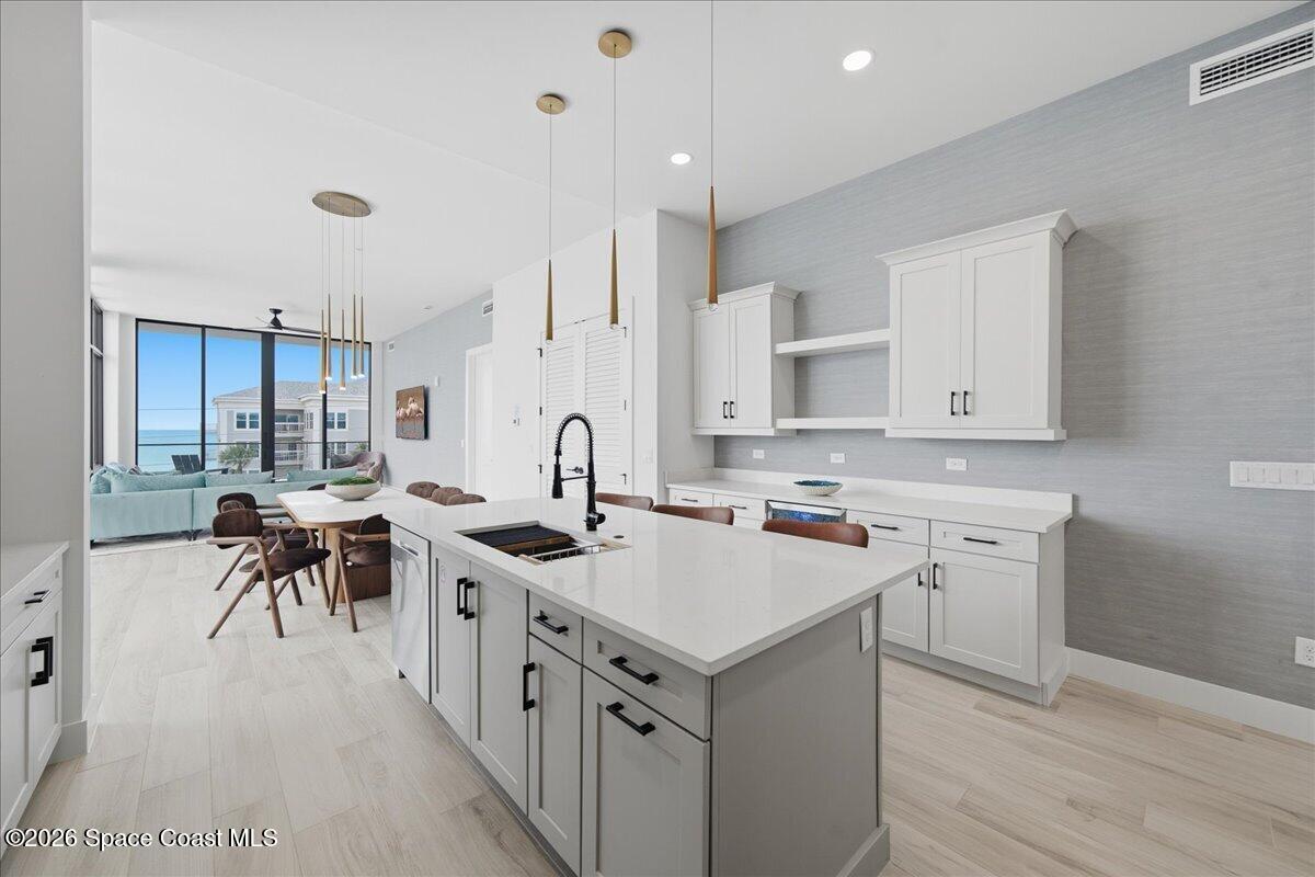 3051 Hafen Lane 401