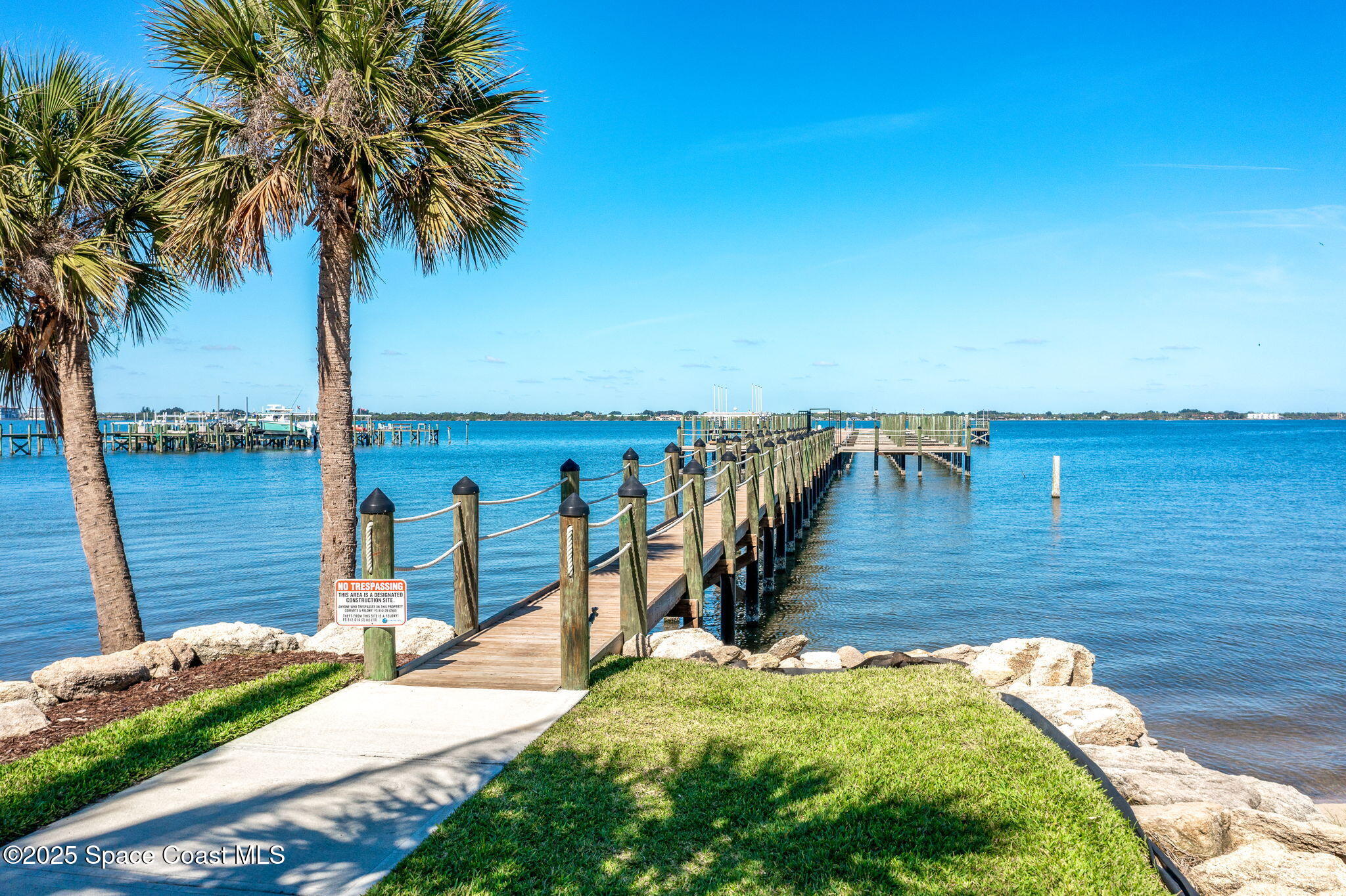 3051 Hafen Lane 401