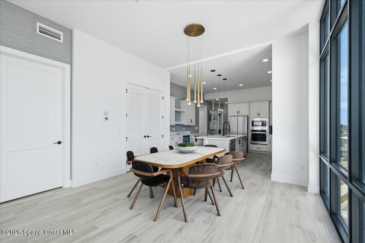 3051 Hafen Lane 401