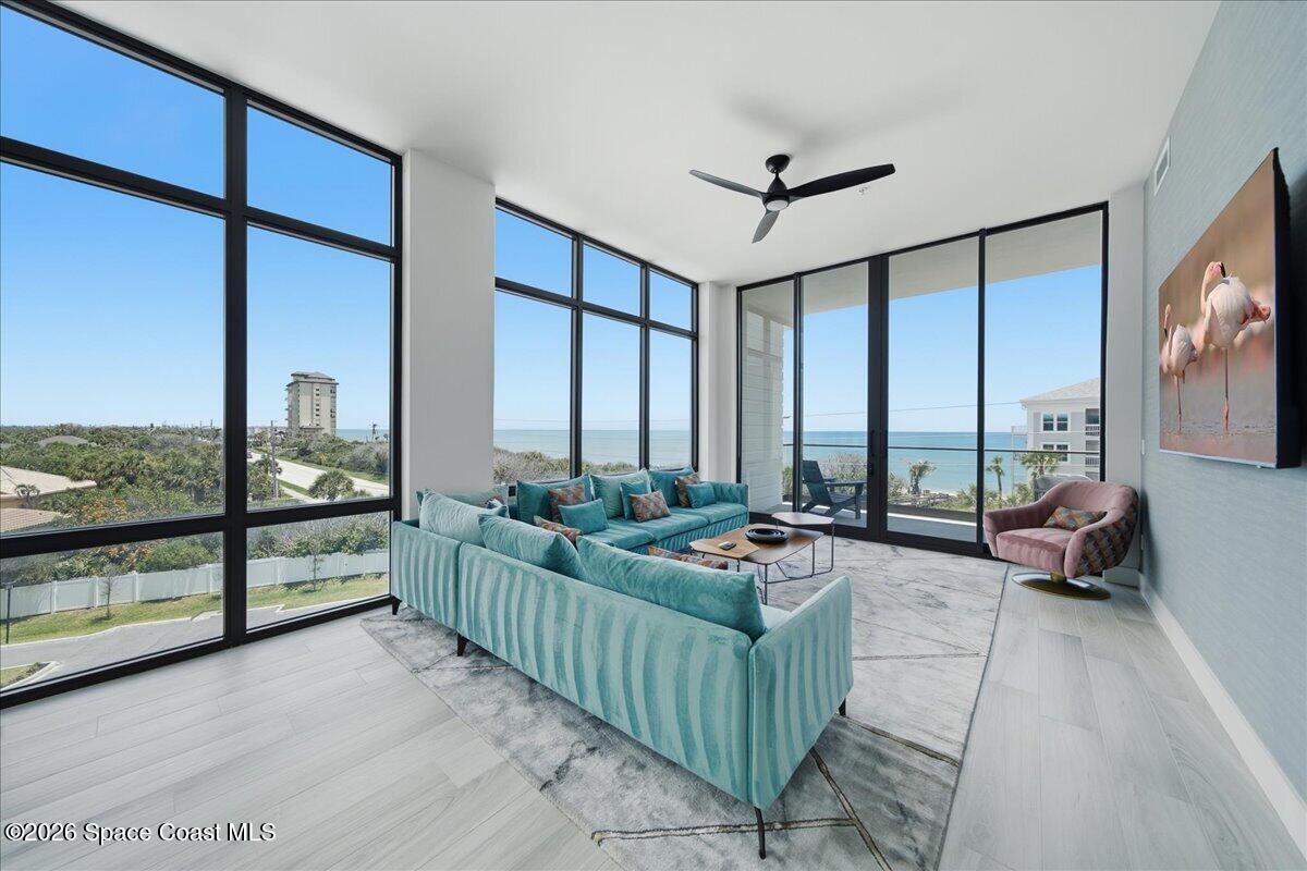 3051 Hafen Lane 401