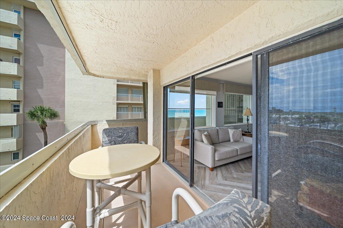 2725 N Highway A1a 301