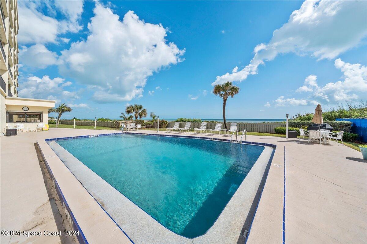 2725 N Highway A1a 301