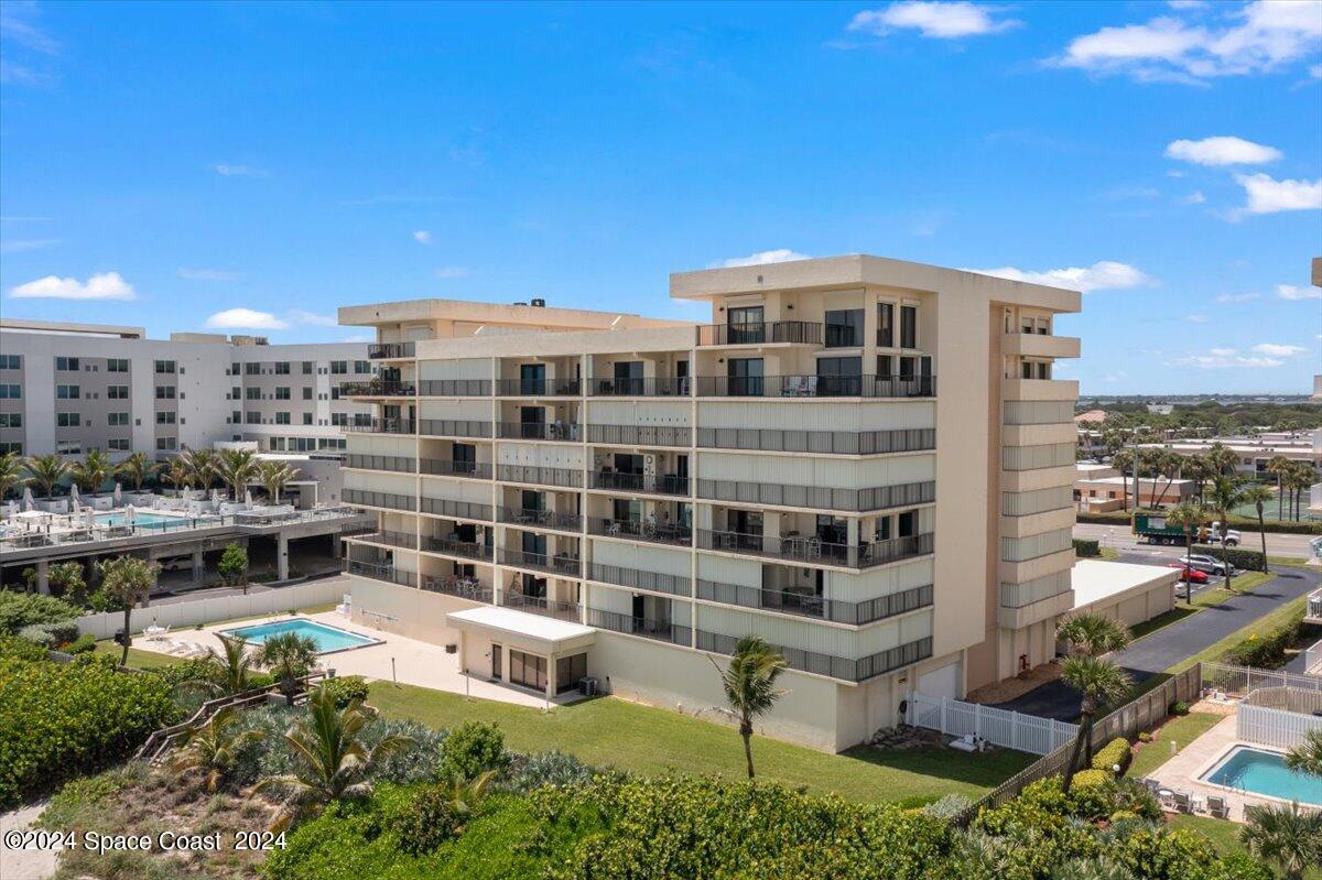 2725 N Highway A1a 301
