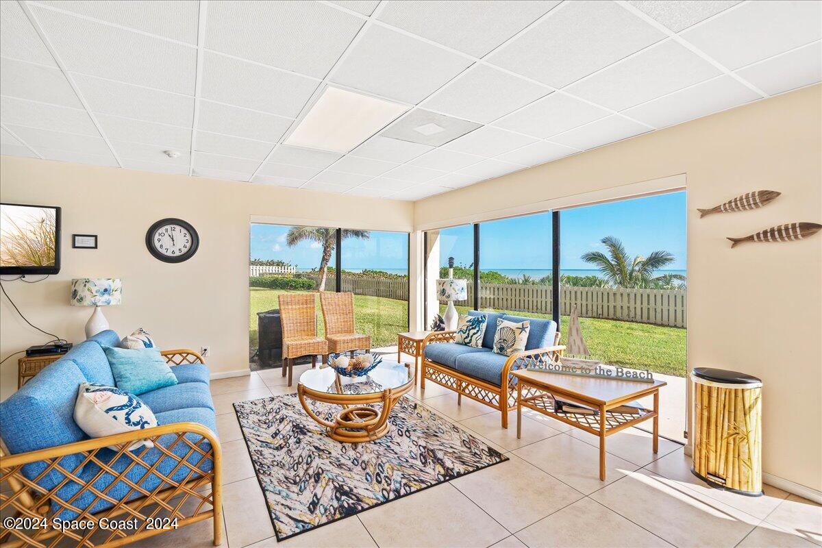 2725 N Highway A1a 301
