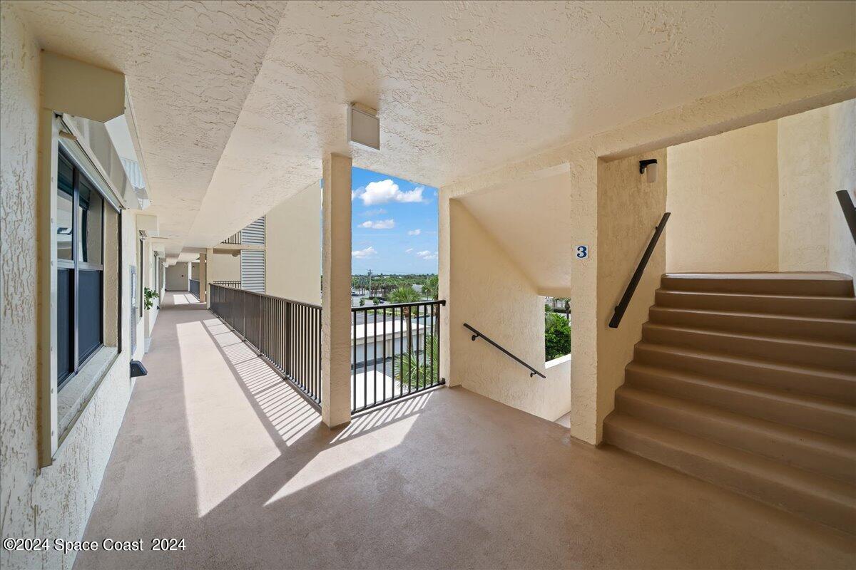 2725 N Highway A1a 301