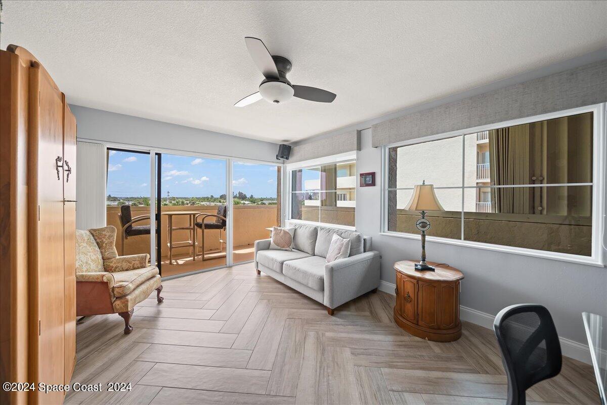 2725 N Highway A1a 301