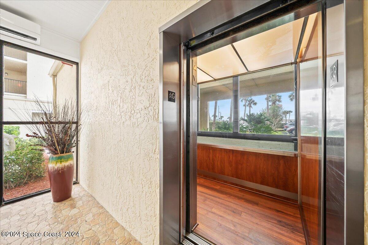 2725 N Highway A1a 301