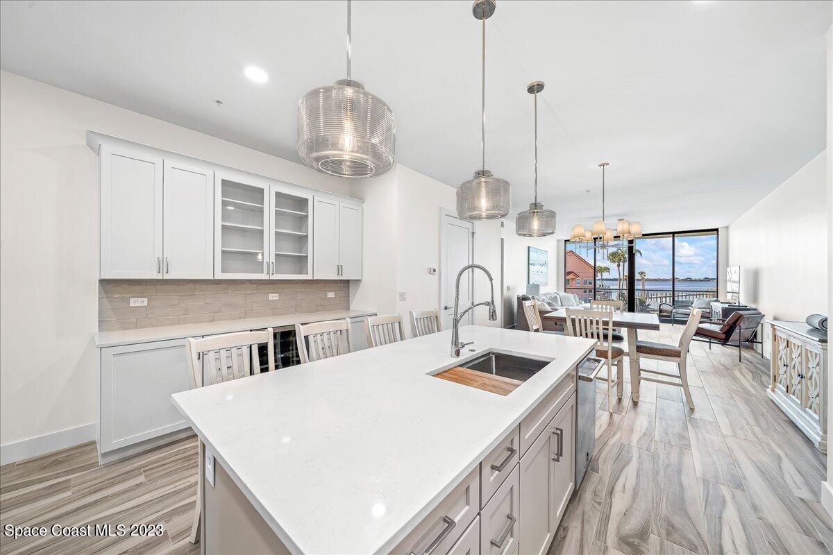 205 Strand Drive, 202