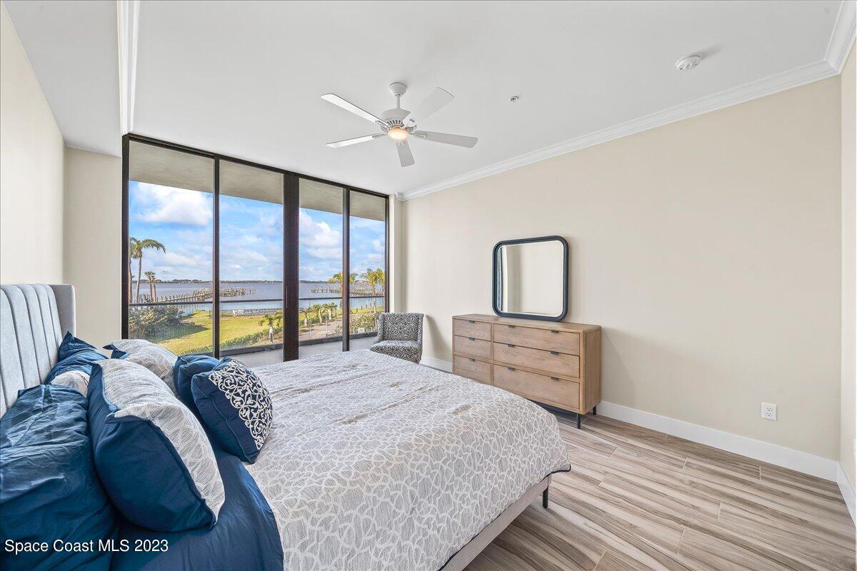 205 Strand Drive, 202