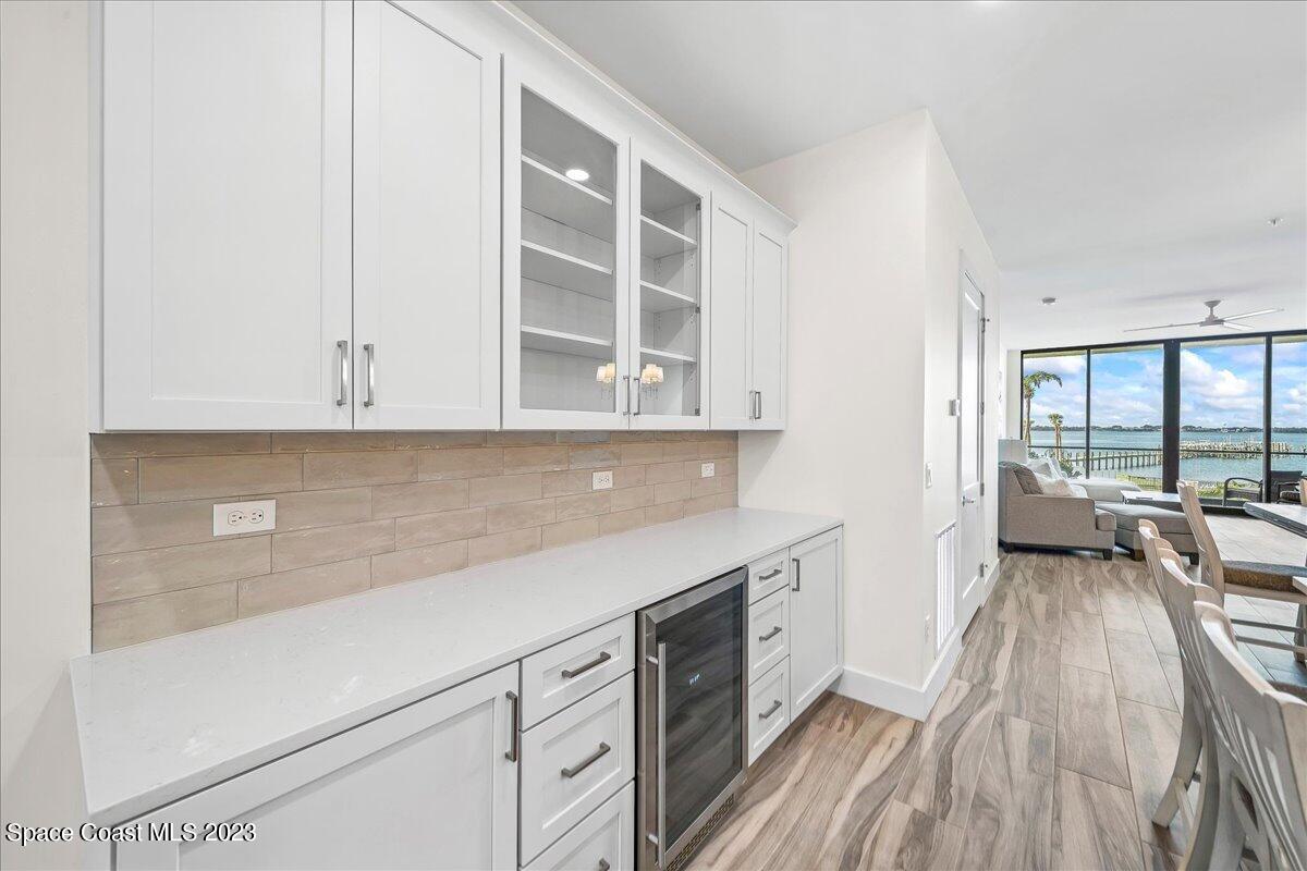 205 Strand Drive, 202