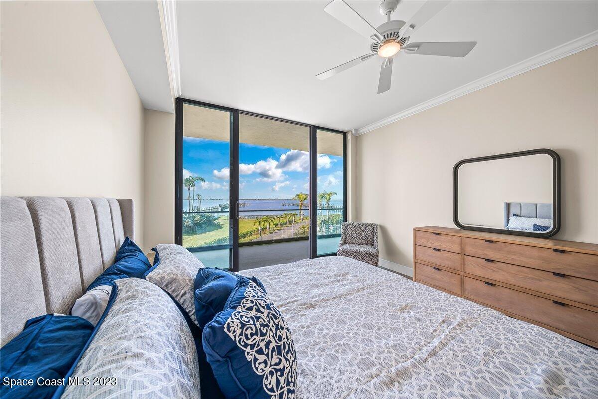 205 Strand Drive, 202