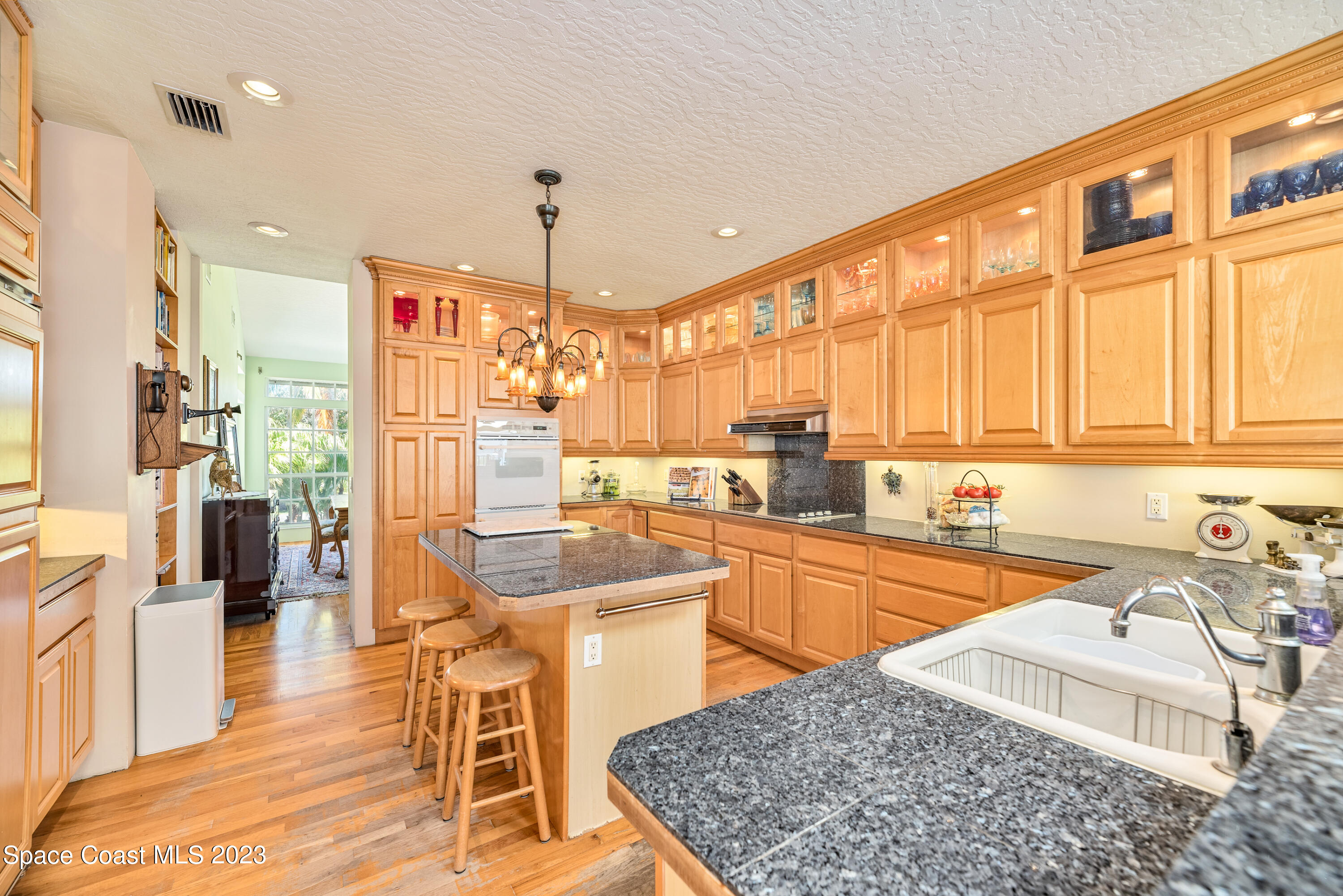 182 Bayshore Drive