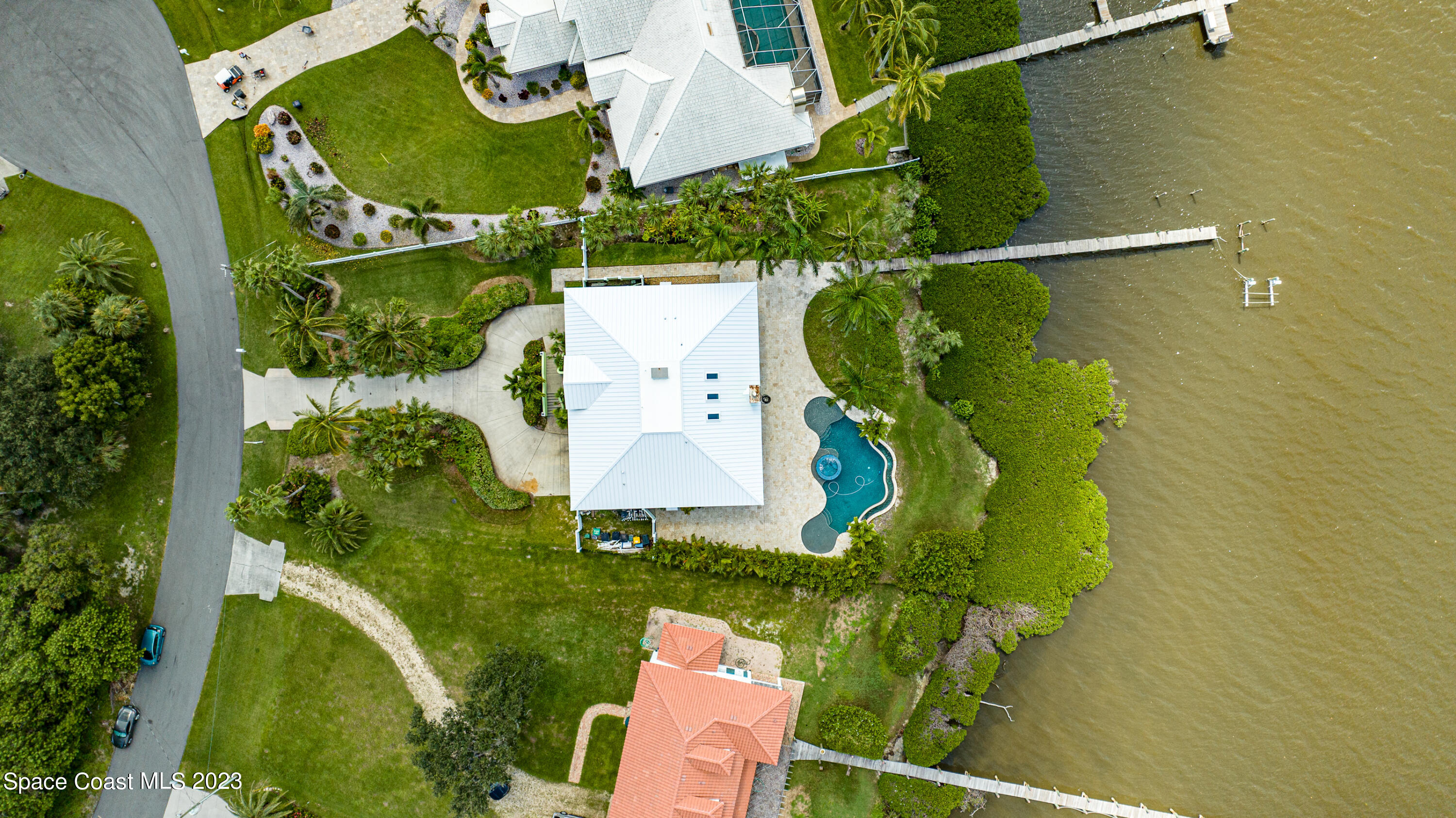 182 Bayshore Drive