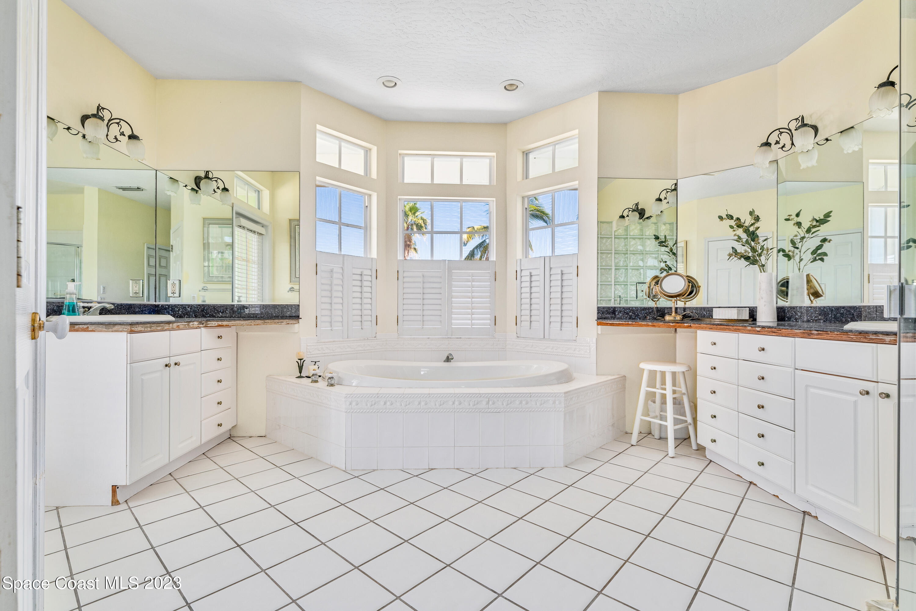 182 Bayshore Drive