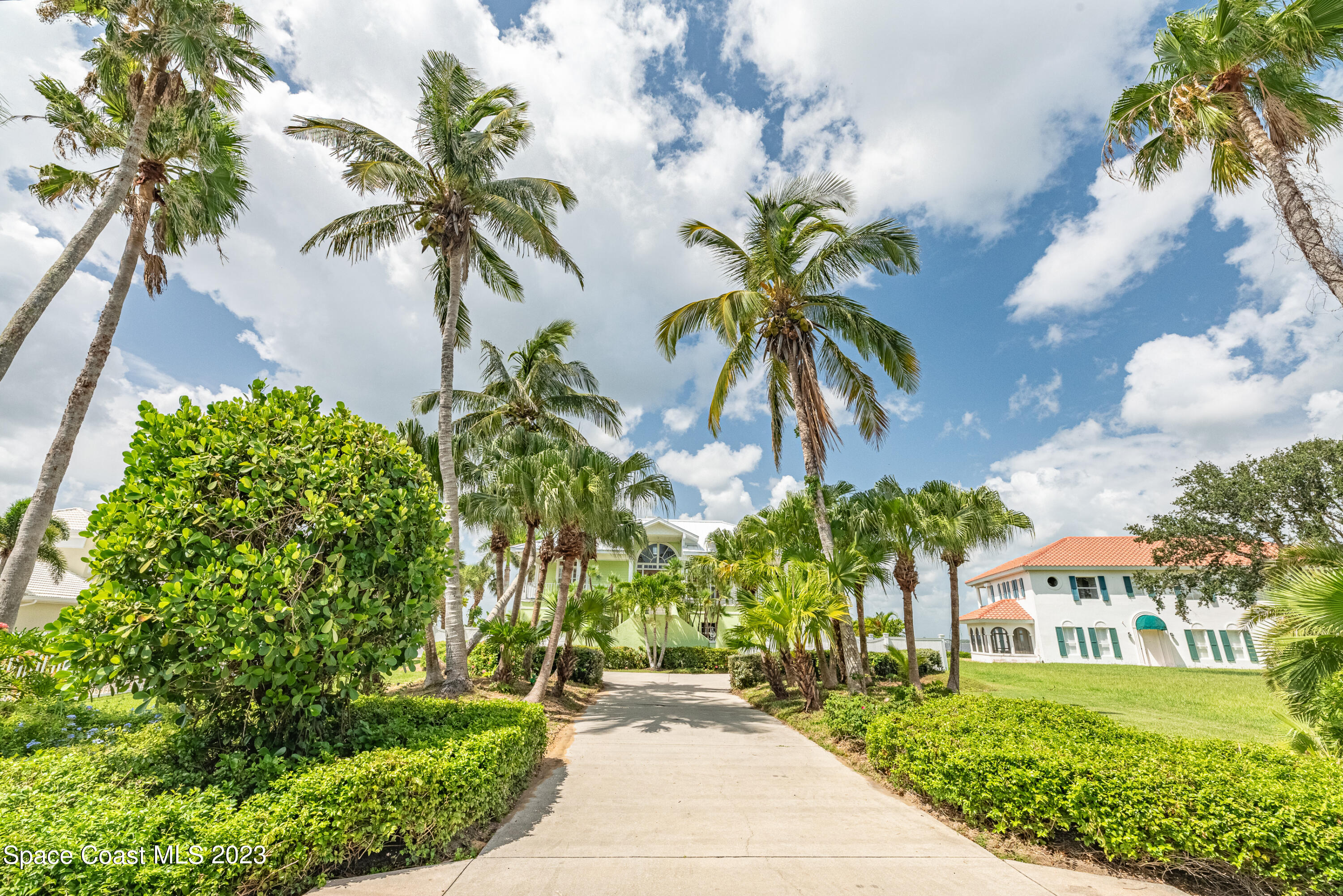 182 Bayshore Drive