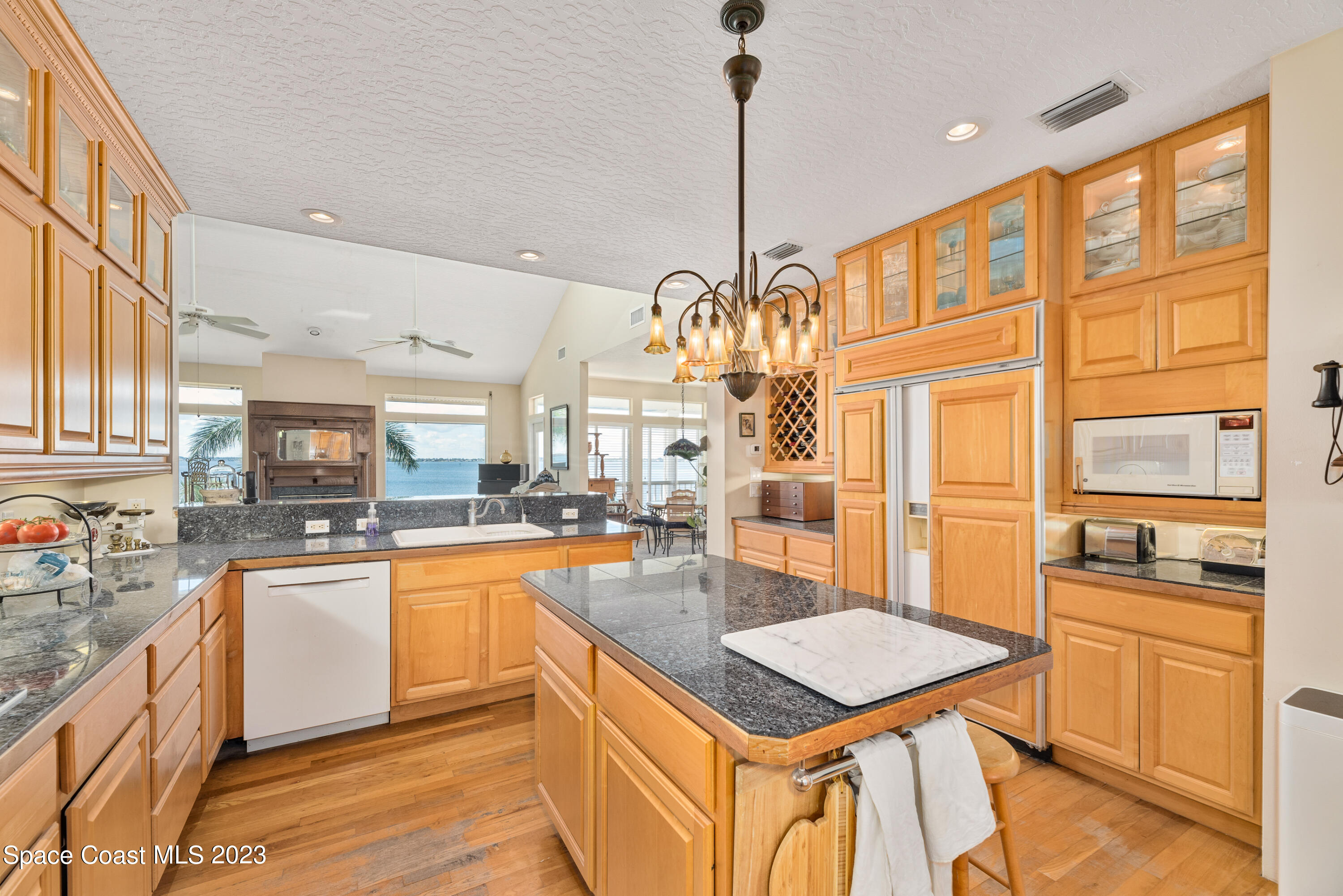 182 Bayshore Drive