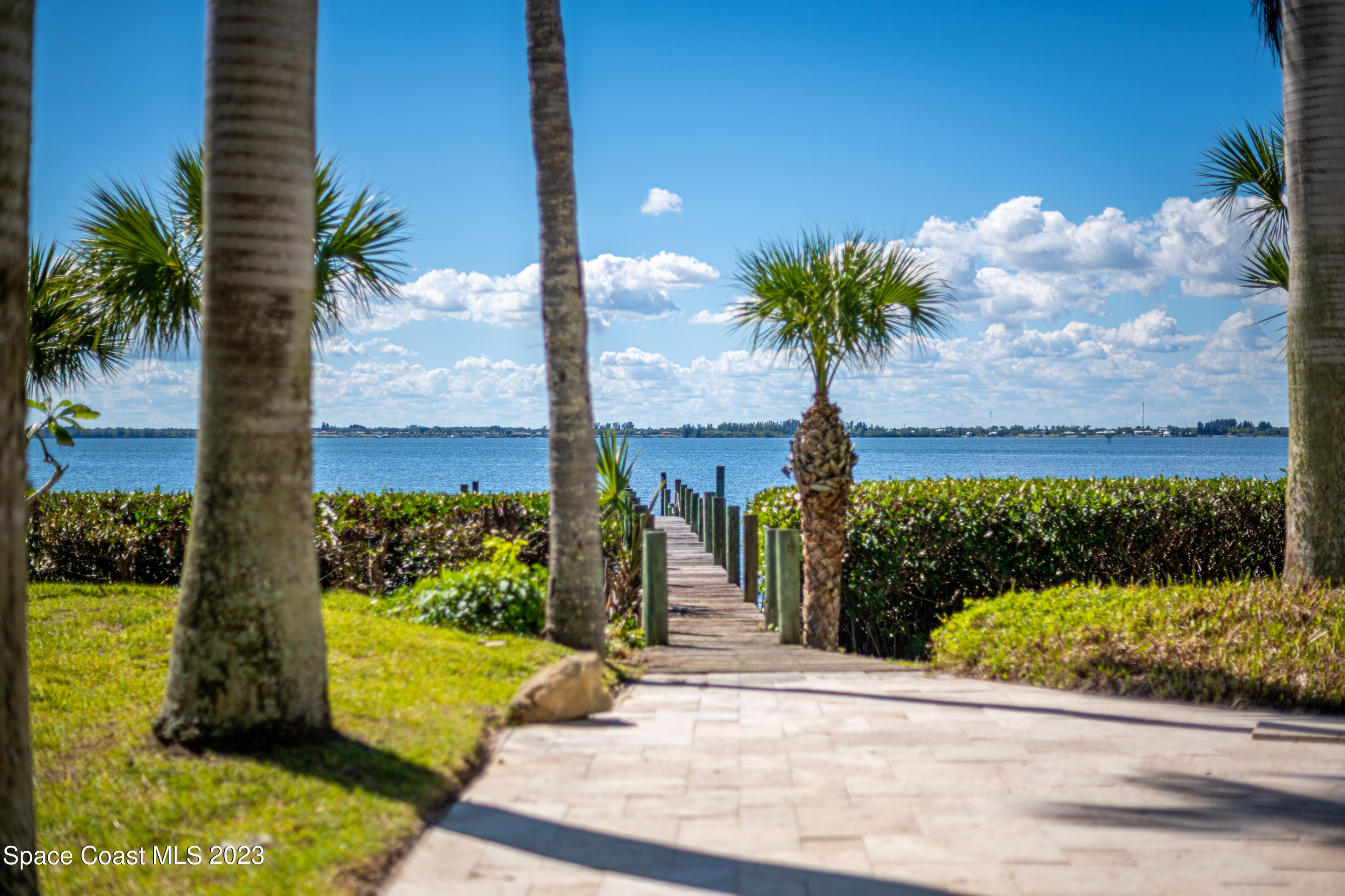 182 Bayshore Drive