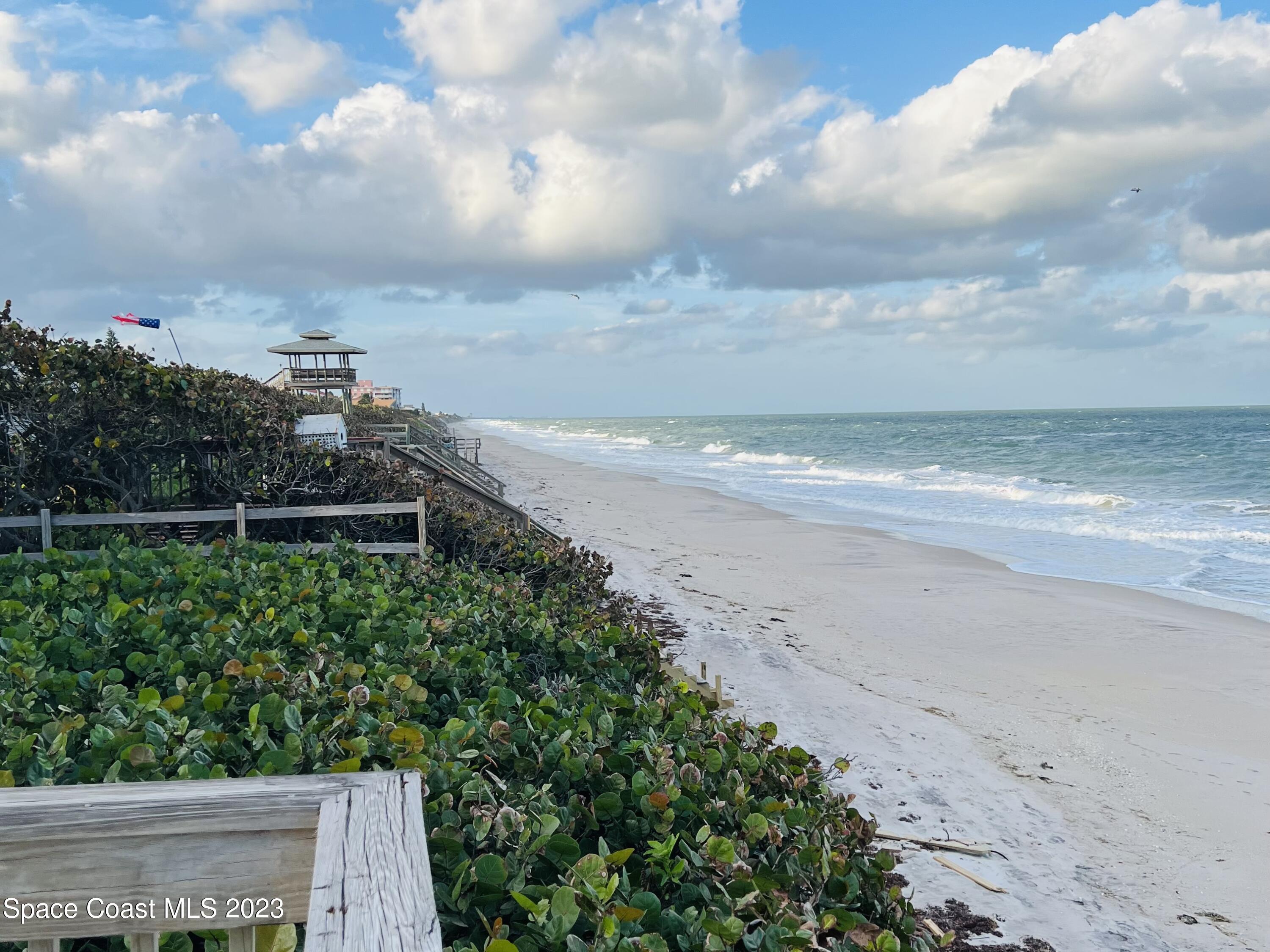 526 Sunset Boulevard