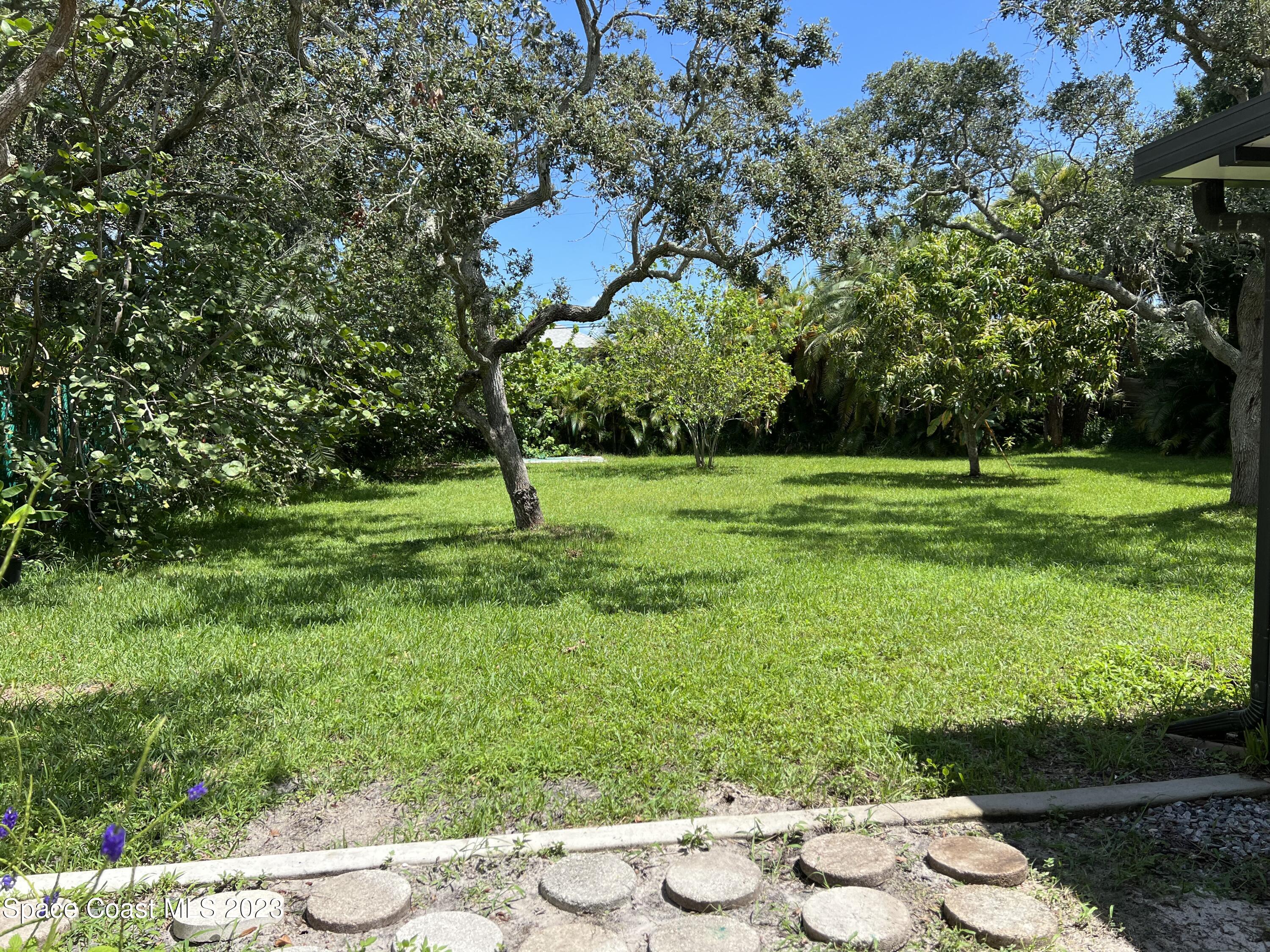 526 Sunset Boulevard