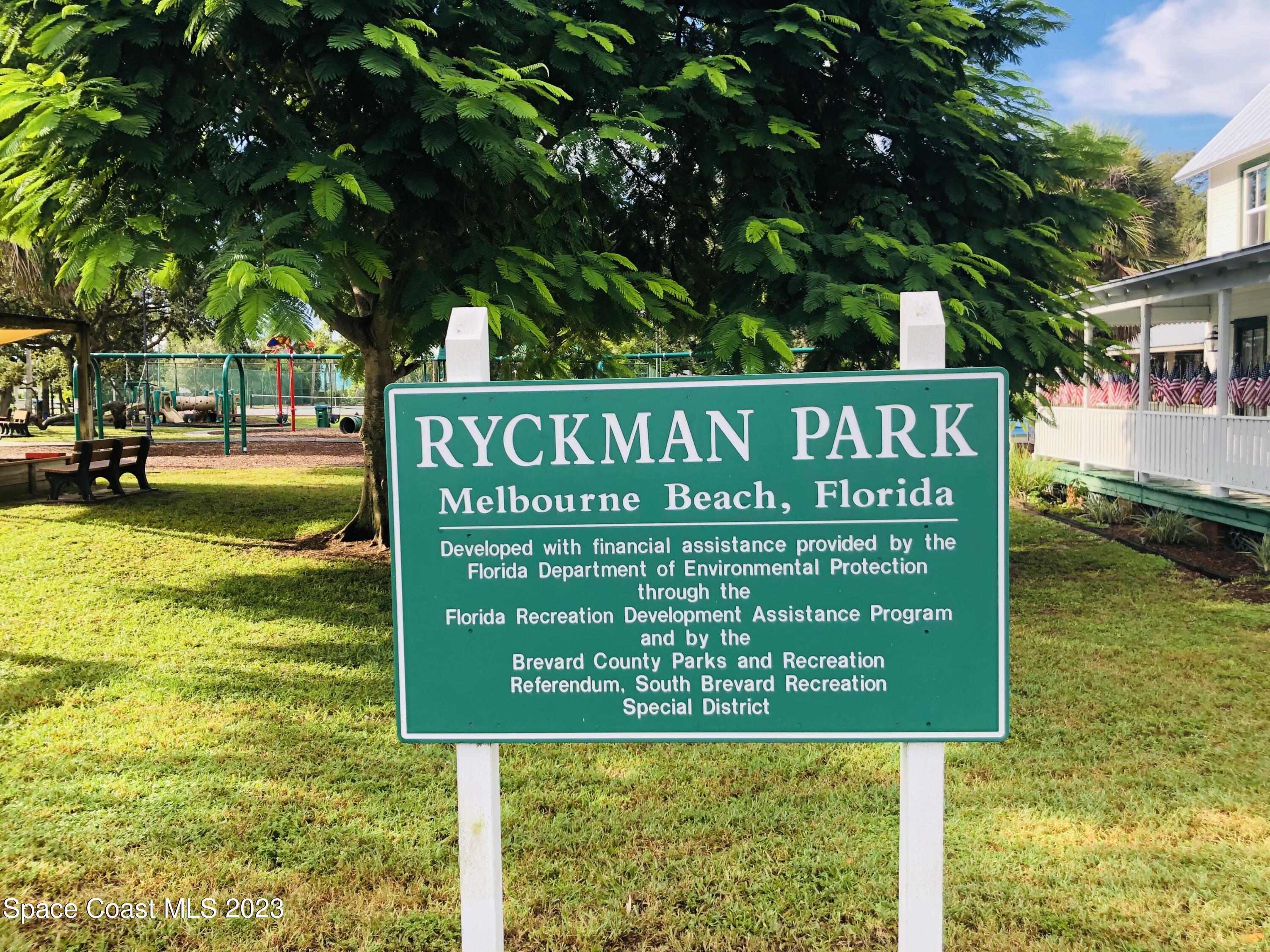 526 Sunset Boulevard