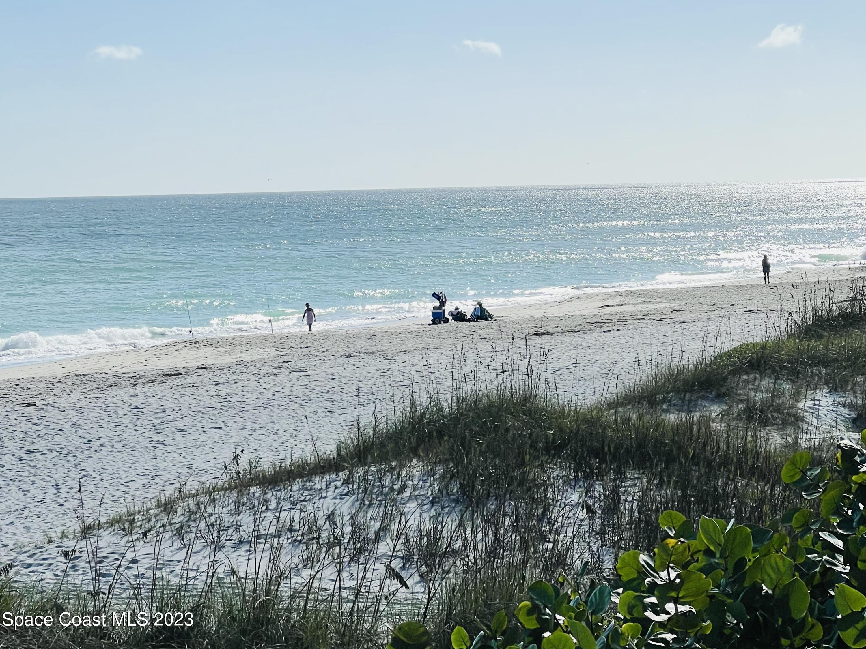 526 Sunset Boulevard