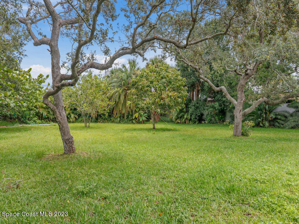 526 Sunset Boulevard