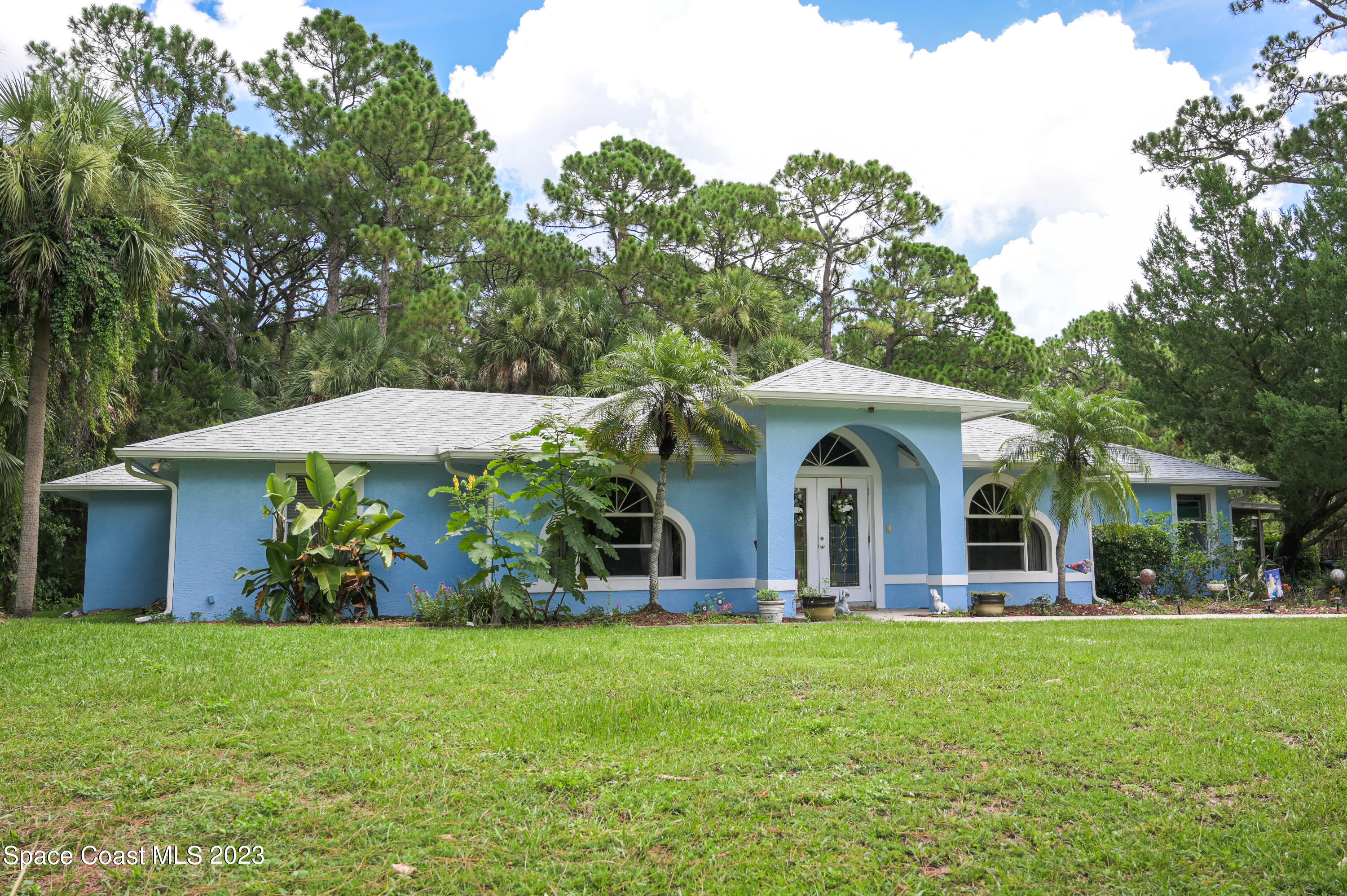 2868 Long Lake Drive