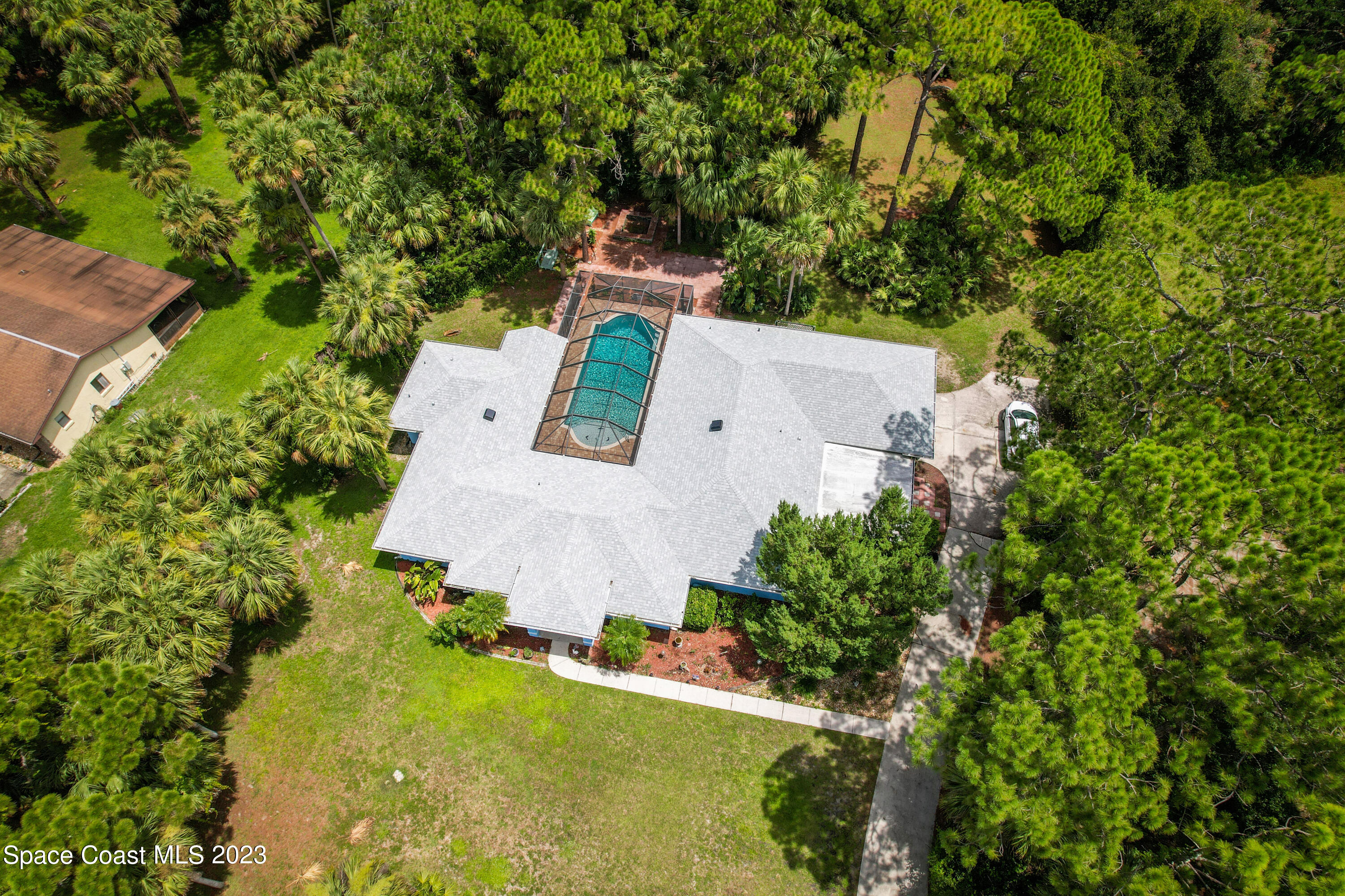 2868 Long Lake Drive