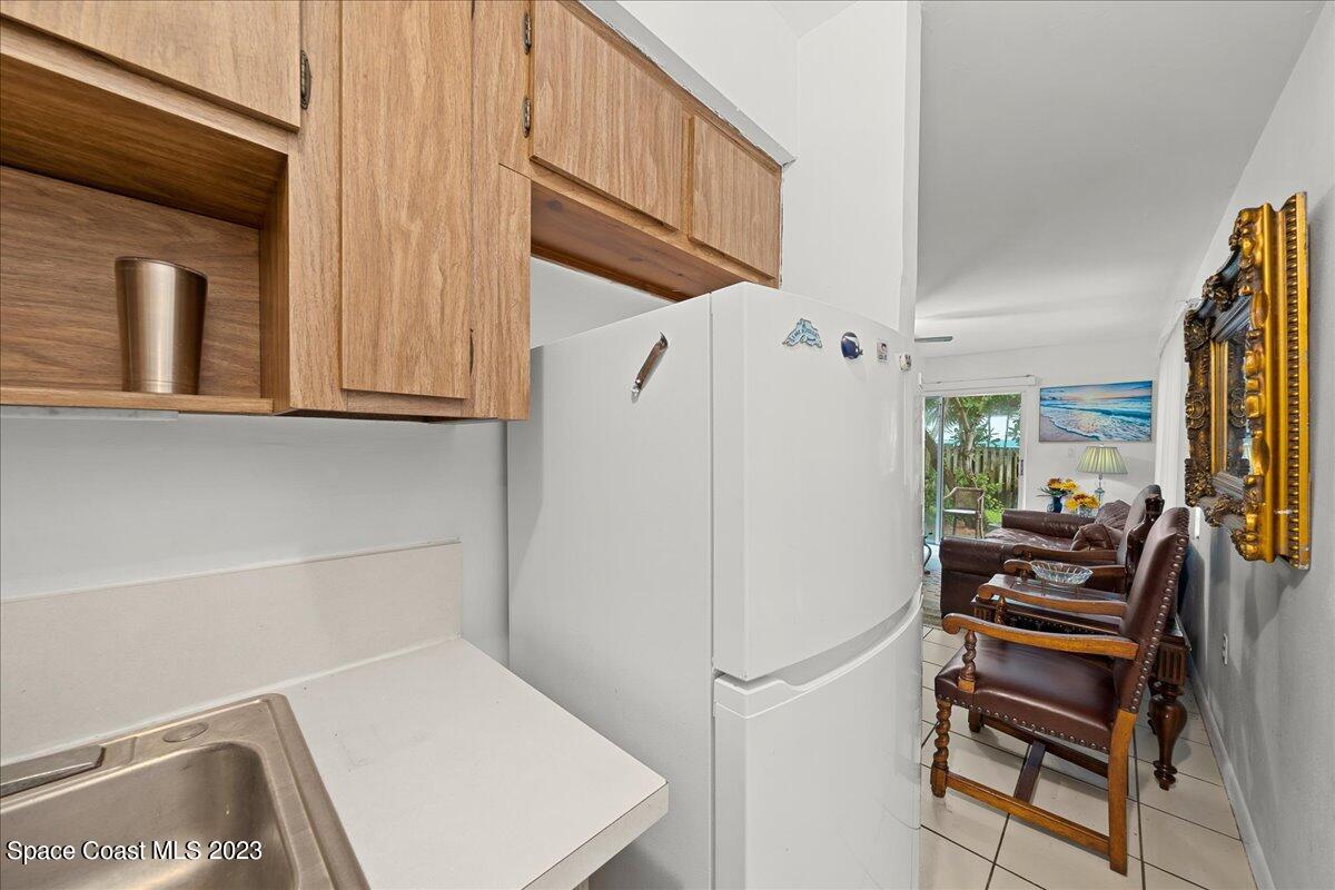 419 Ocean Avenue, 403