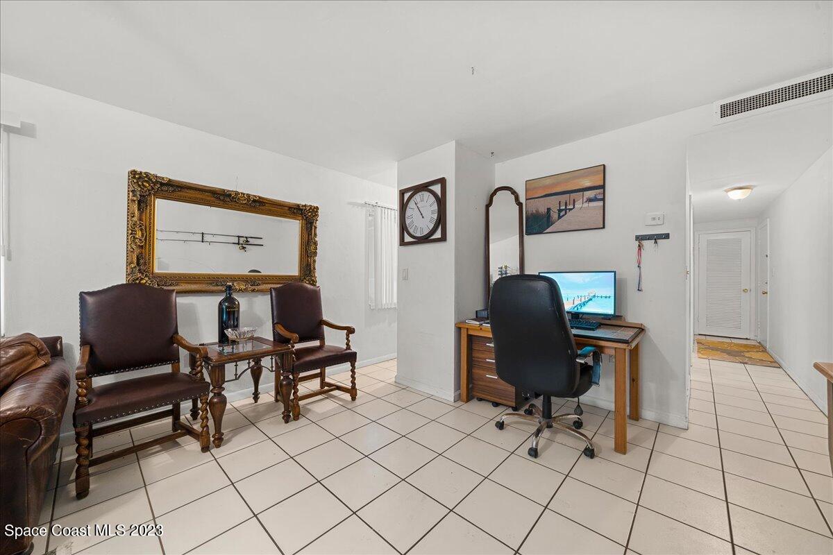 419 Ocean Avenue, 403