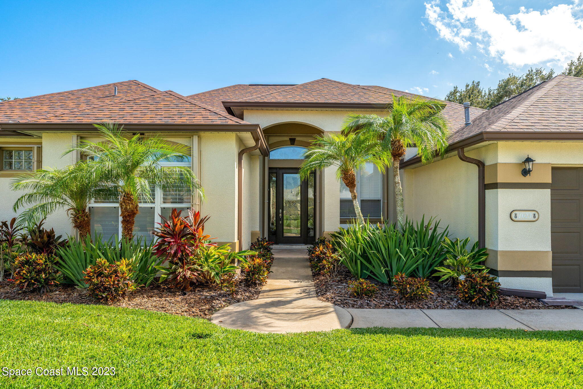 1023 Fieldstone Drive
