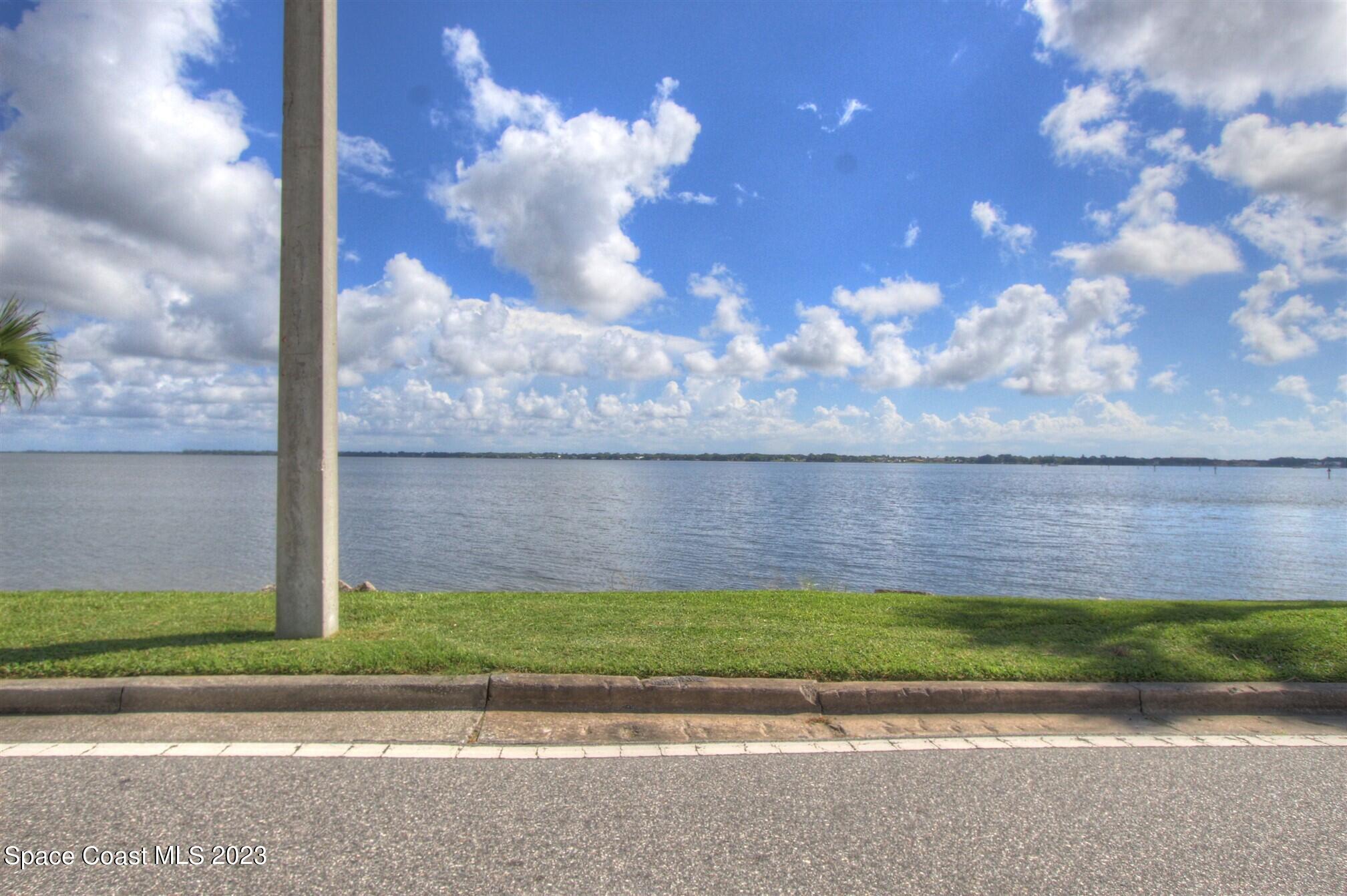 115 N Indian River Drive, 128