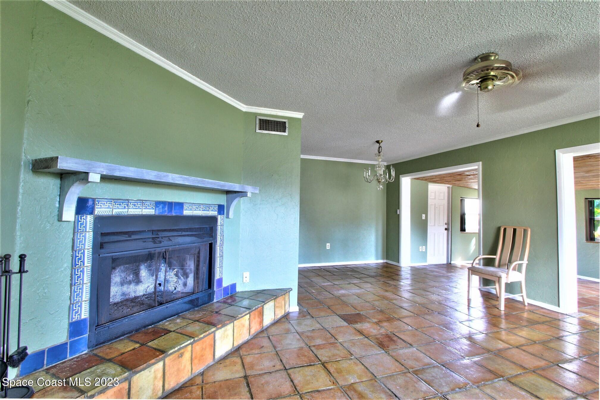 115 N Indian River Drive, 128