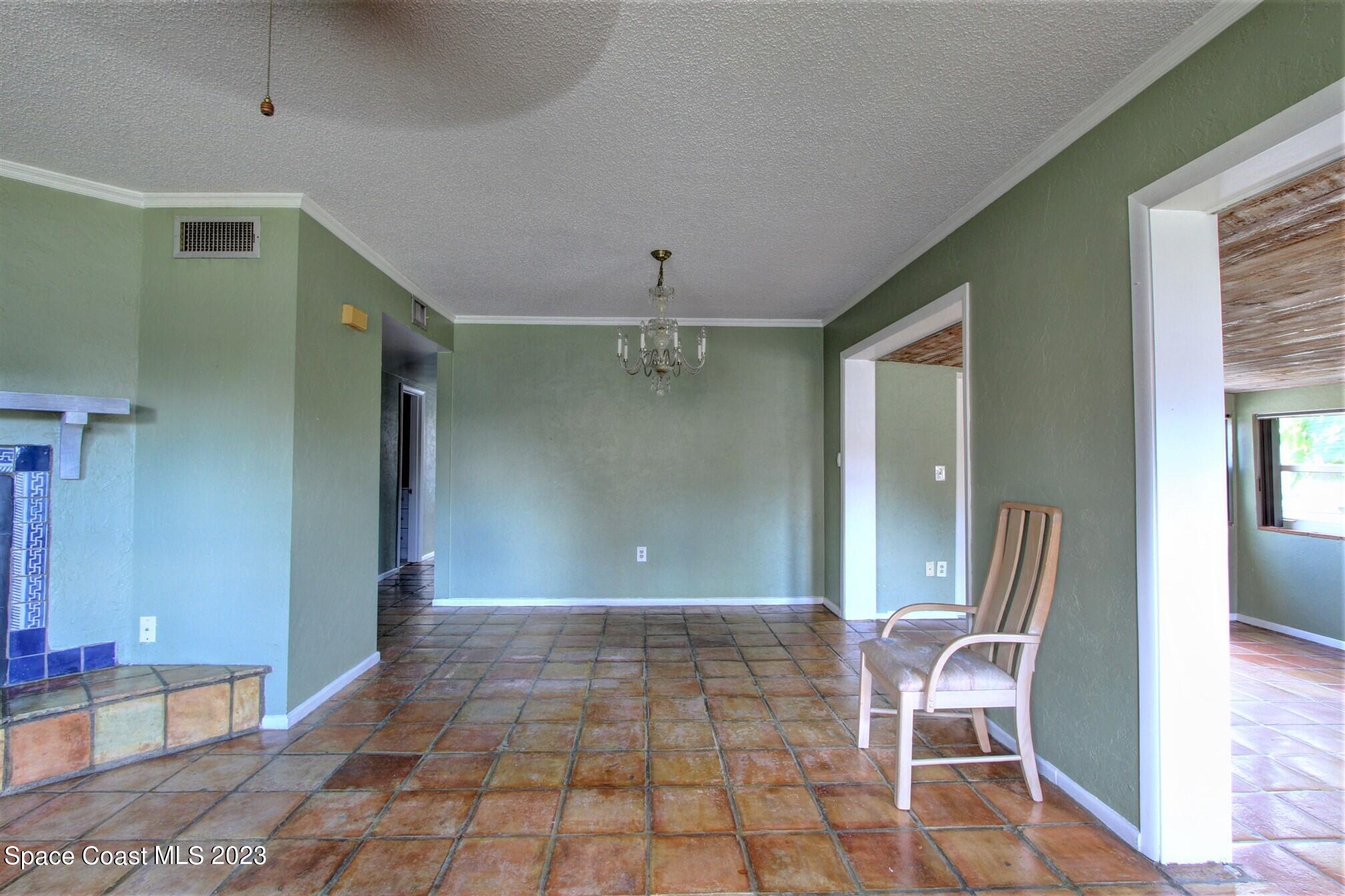 115 N Indian River Drive, 128