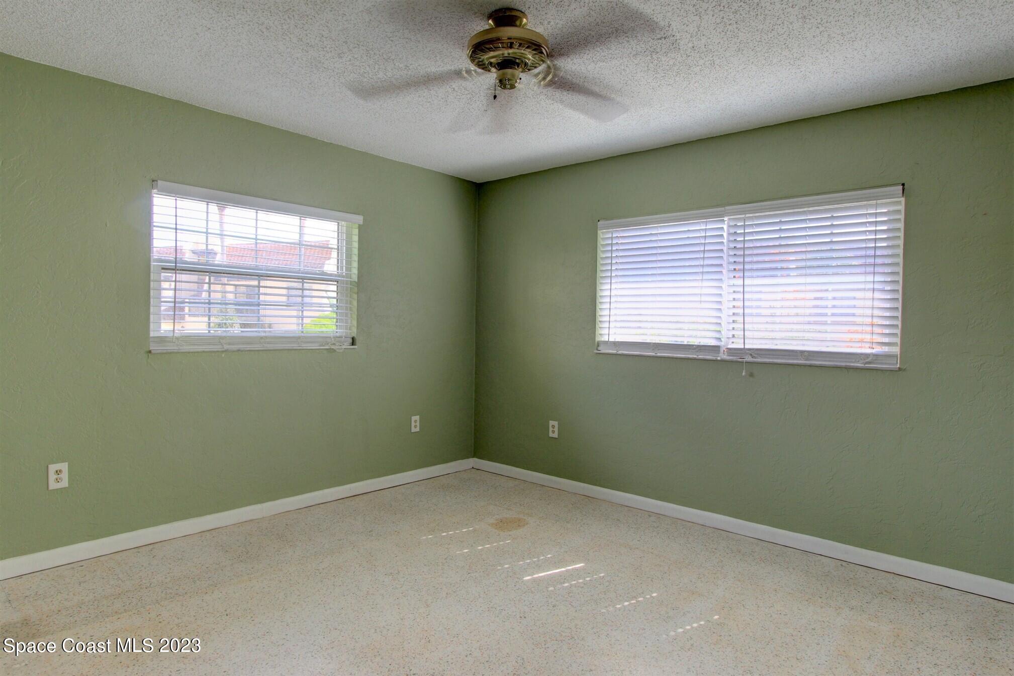 115 N Indian River Drive, 128