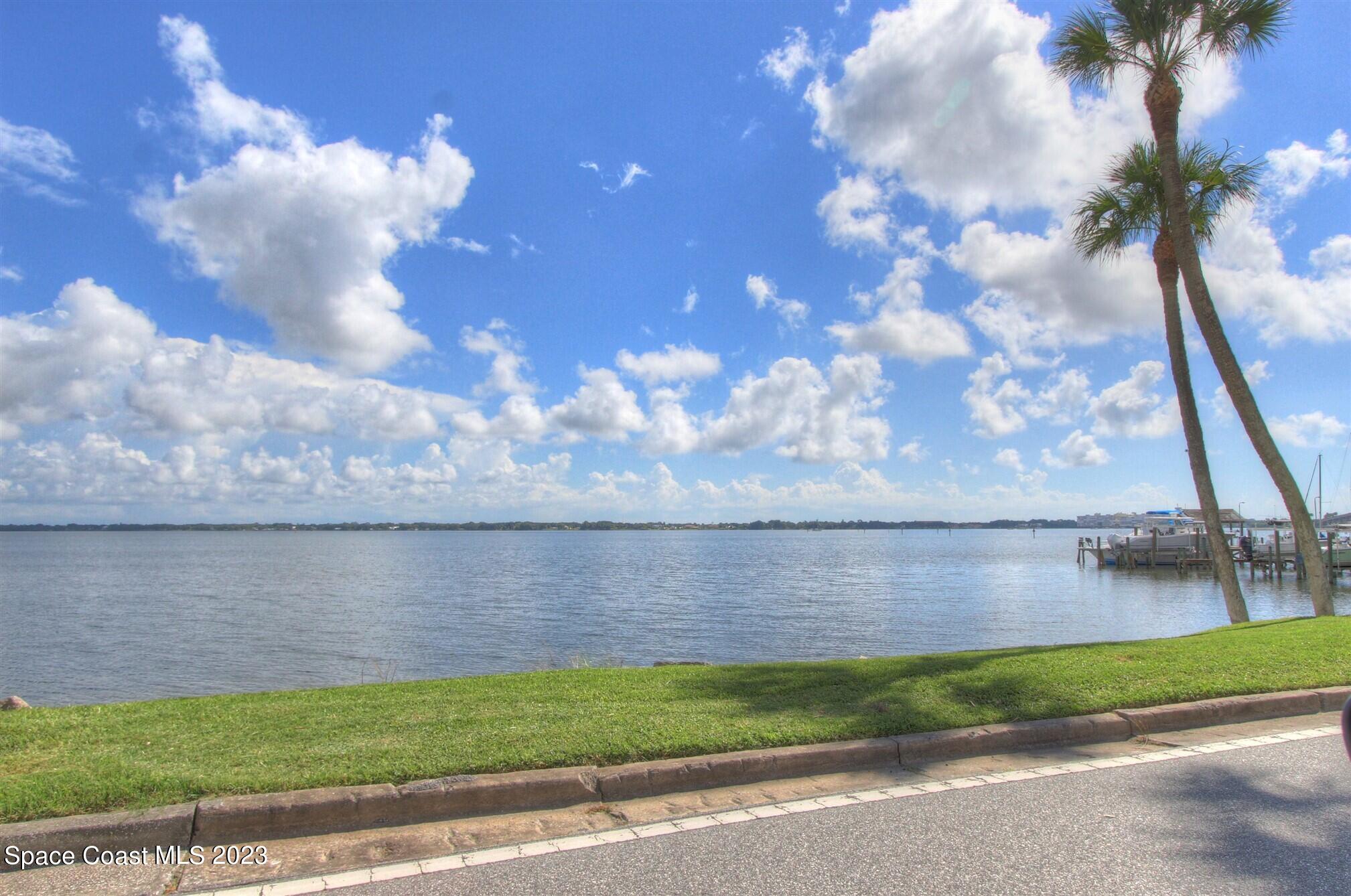 115 N Indian River Drive, 128