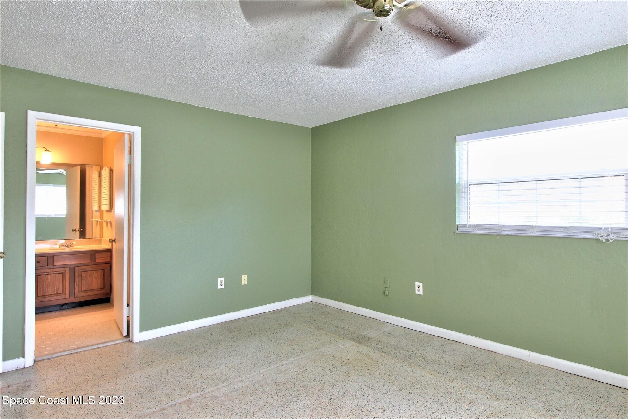 115 N Indian River Drive, 128