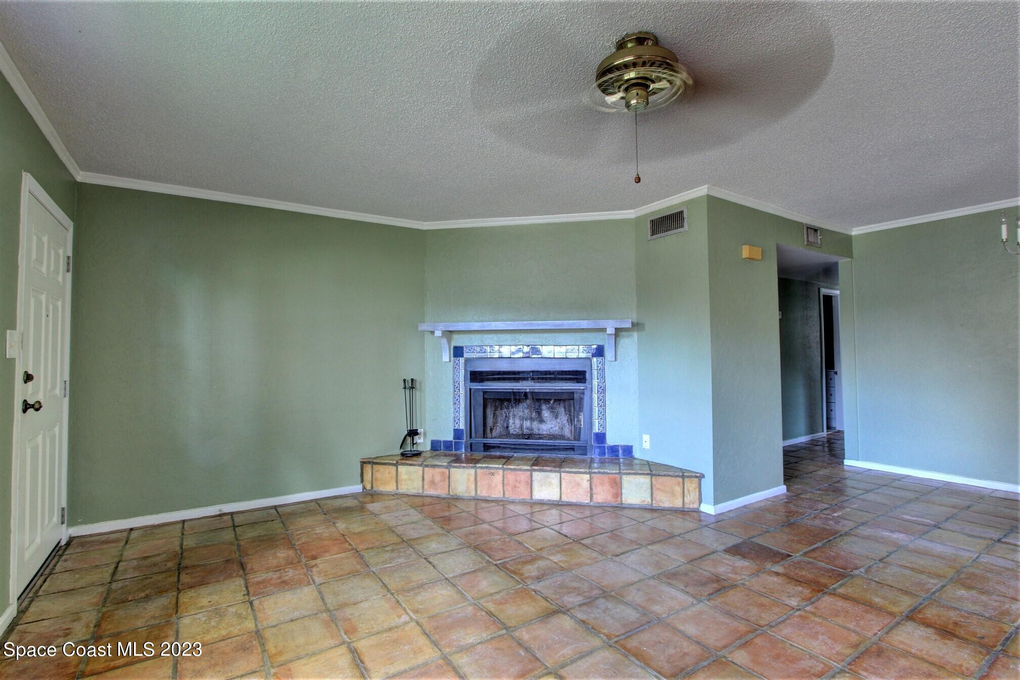 115 N Indian River Drive, 128