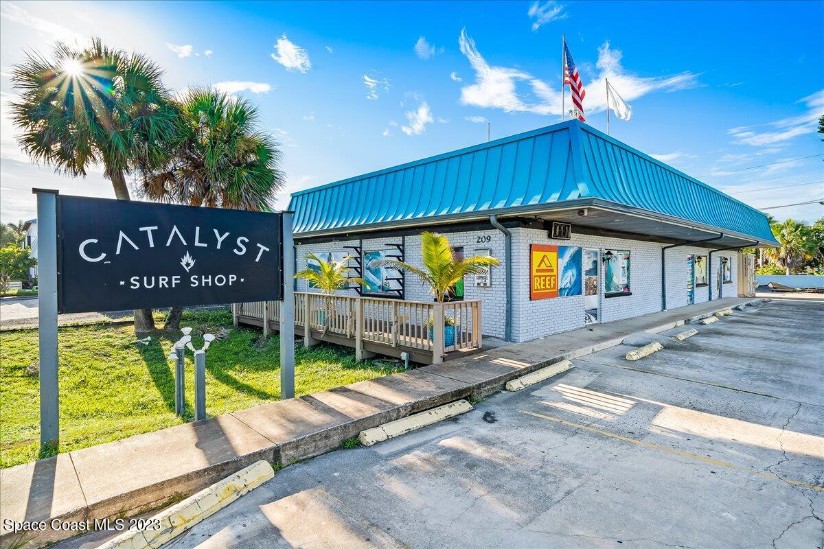 419 Ocean Avenue, 105