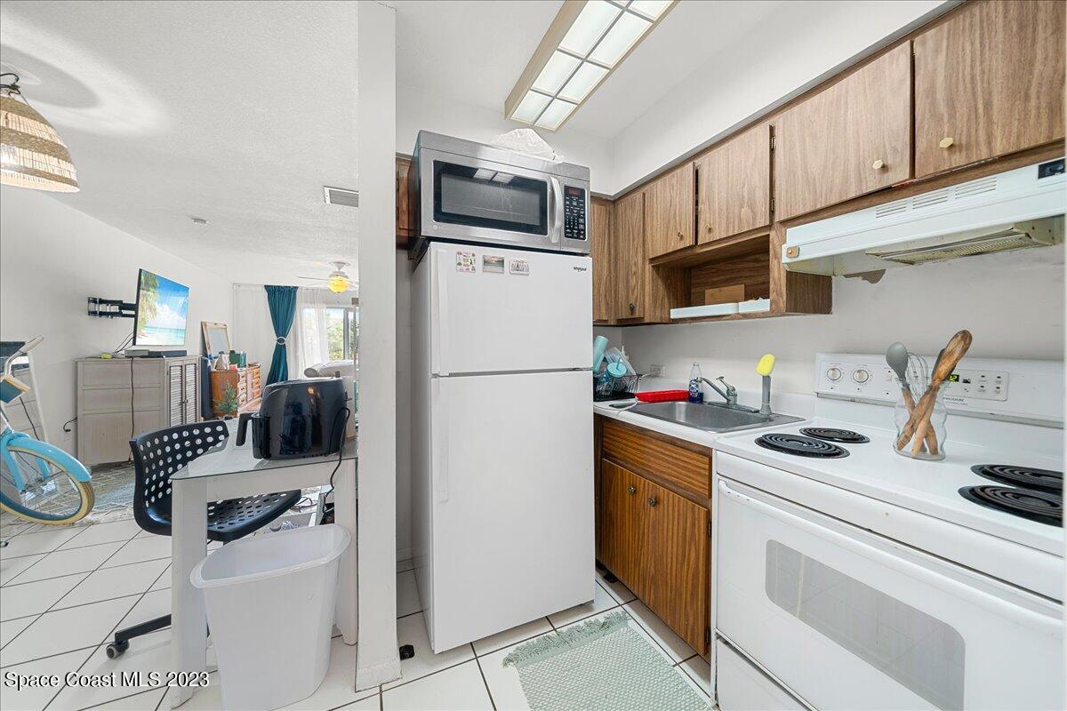 419 Ocean Avenue, 105
