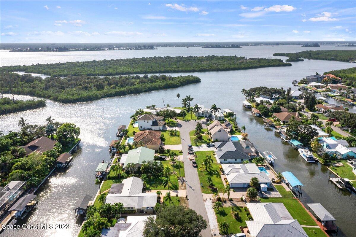 399 Hiawatha Way