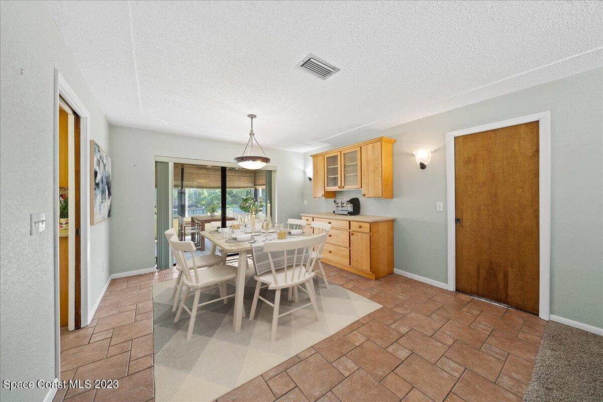 399 Hiawatha Way