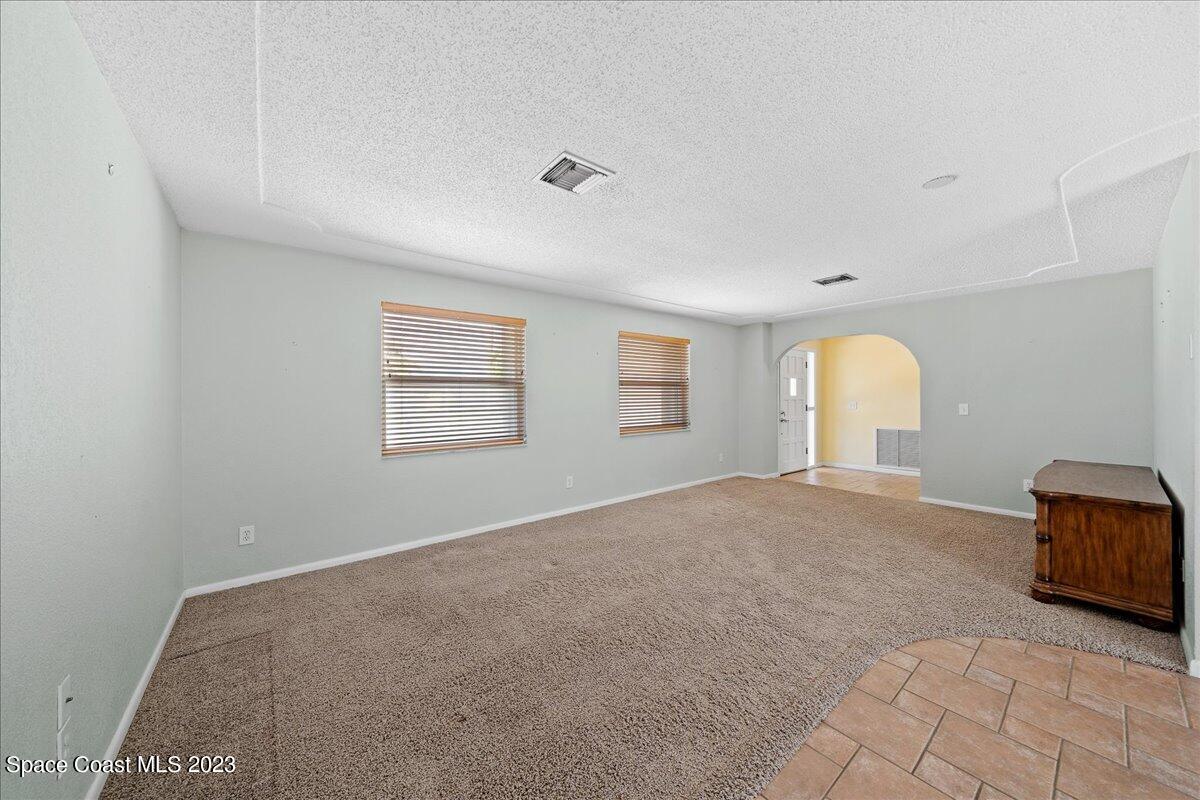 399 Hiawatha Way