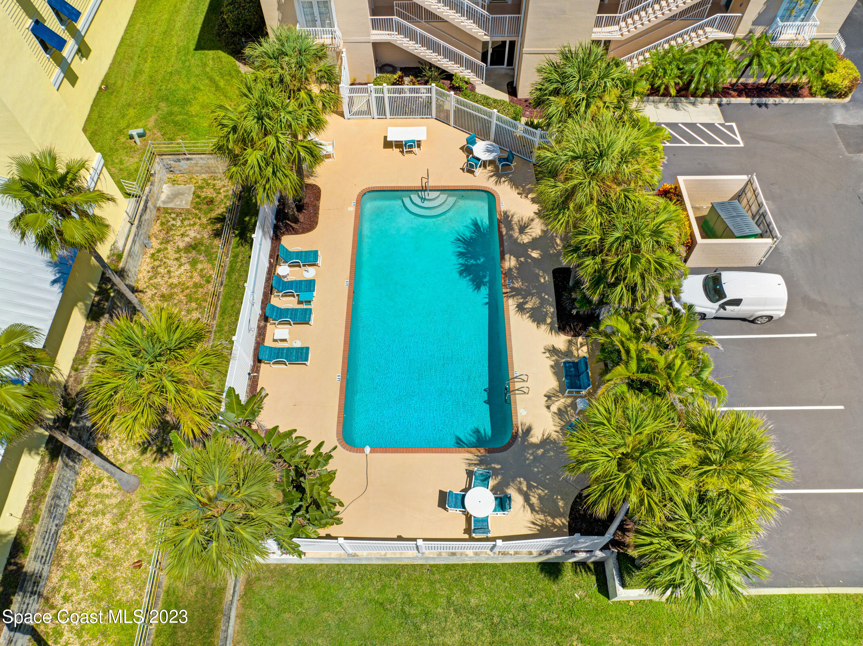 50 11th Avenue, 304