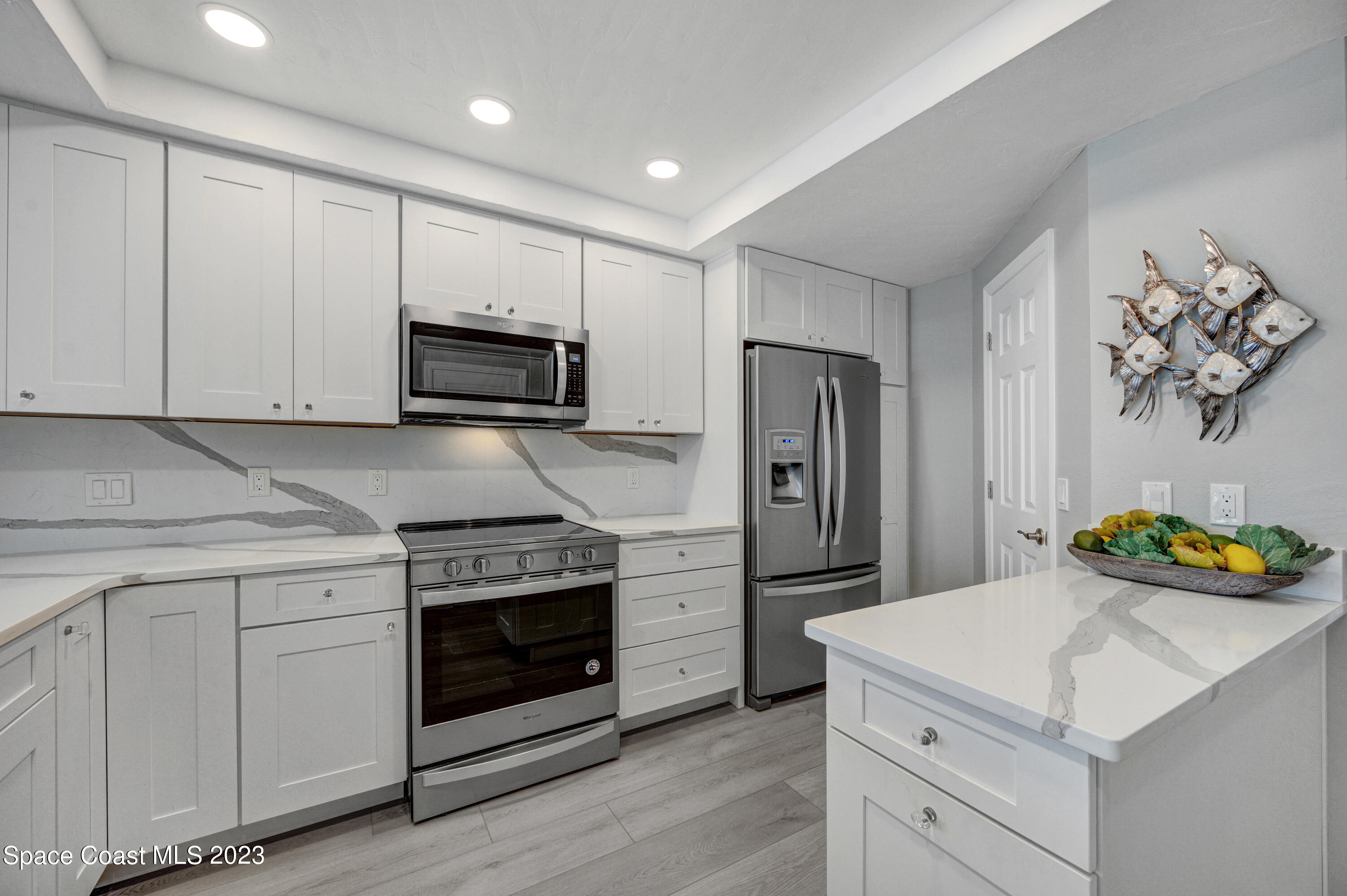 50 11th Avenue, 304