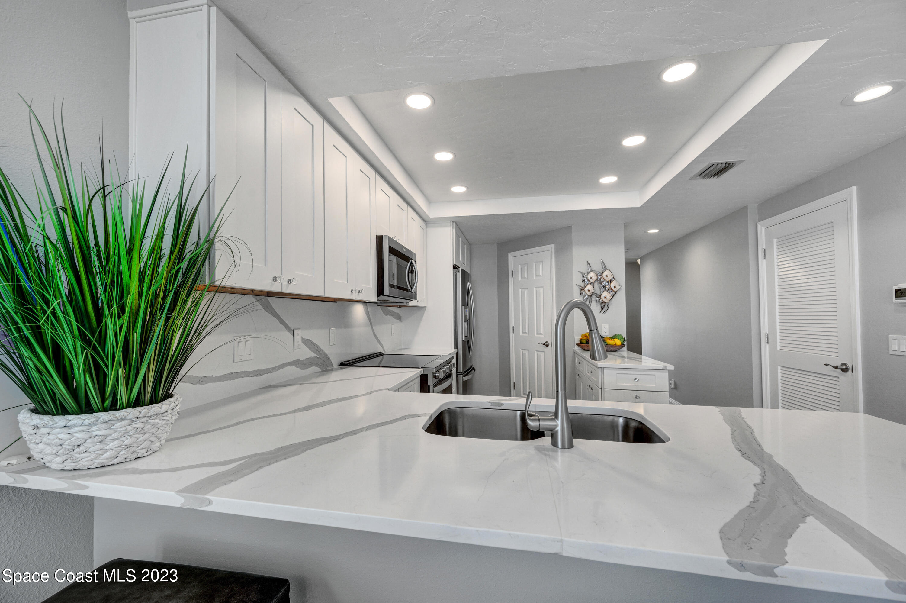 50 11th Avenue, 304